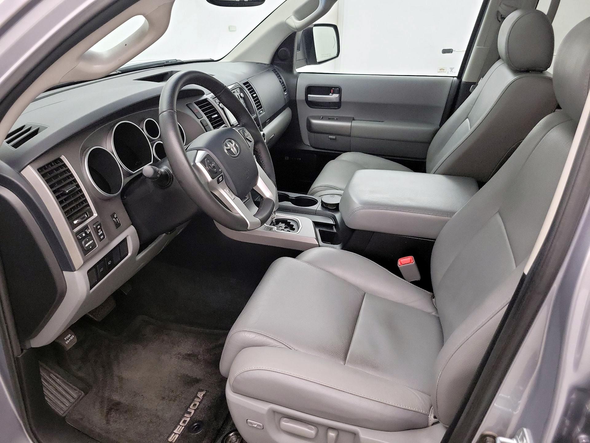 Thumbnail: 2014 Toyota Sequoia - 11