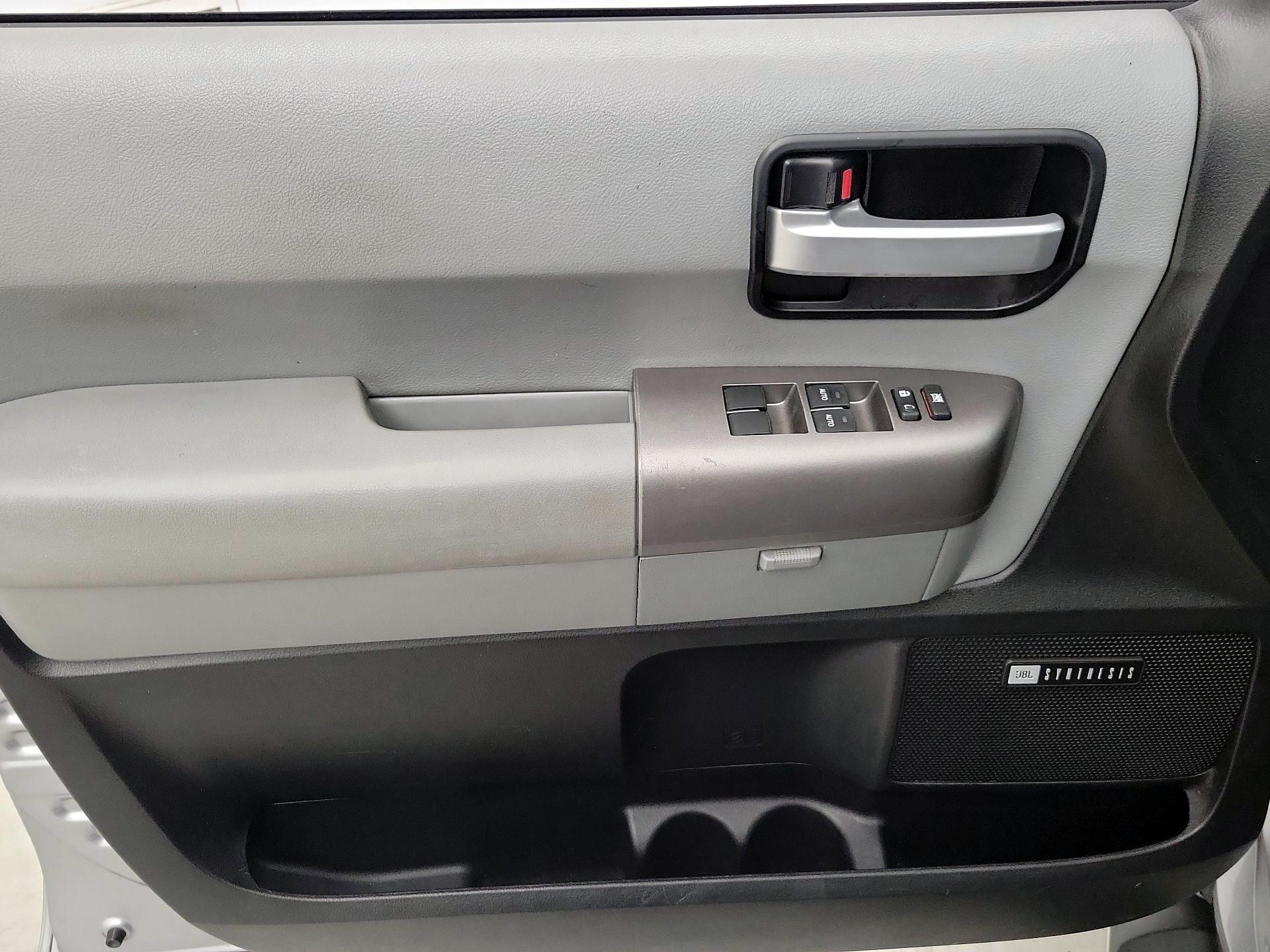 Thumbnail: 2014 Toyota Sequoia - 12