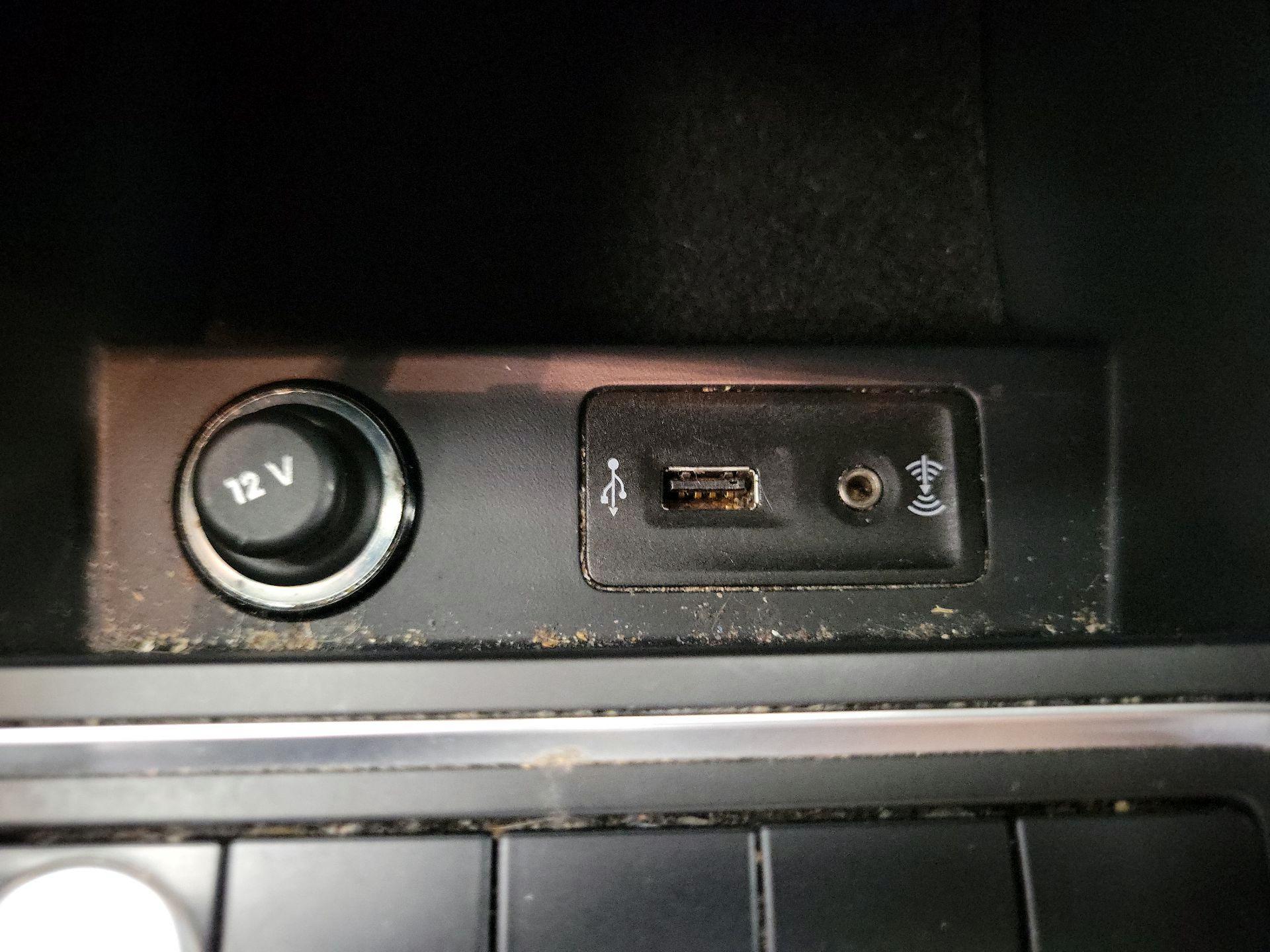 Thumbnail: 2017 Volkswagen Jetta - 18