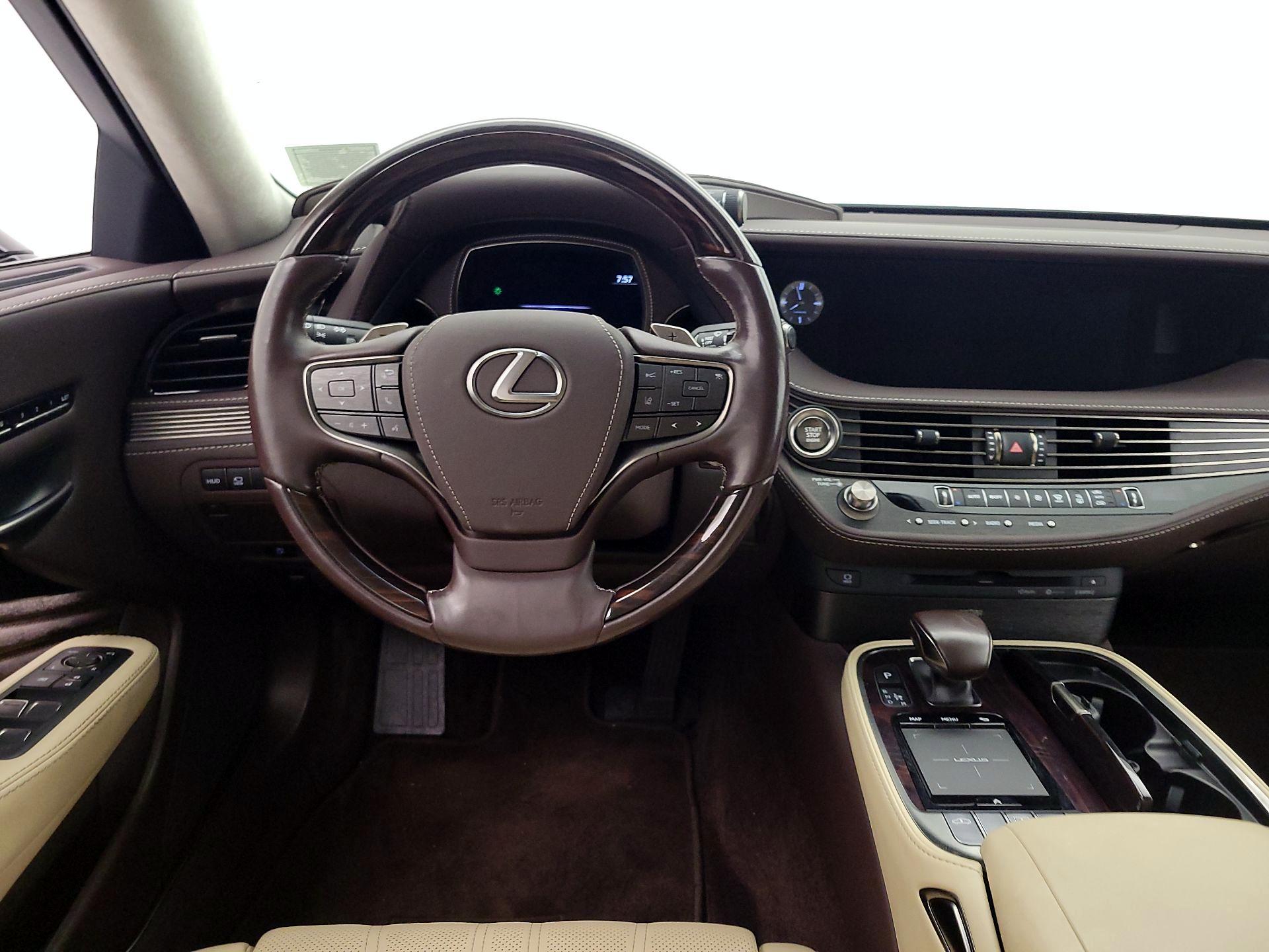 Thumbnail: 2019 Lexus LS - 10