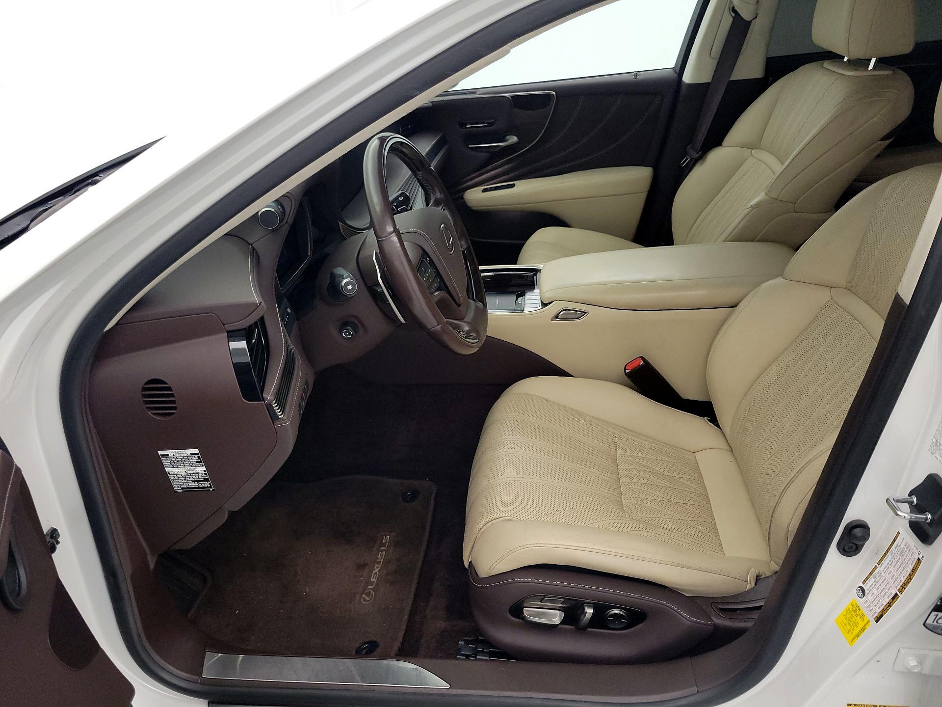Thumbnail: 2019 Lexus LS - 11