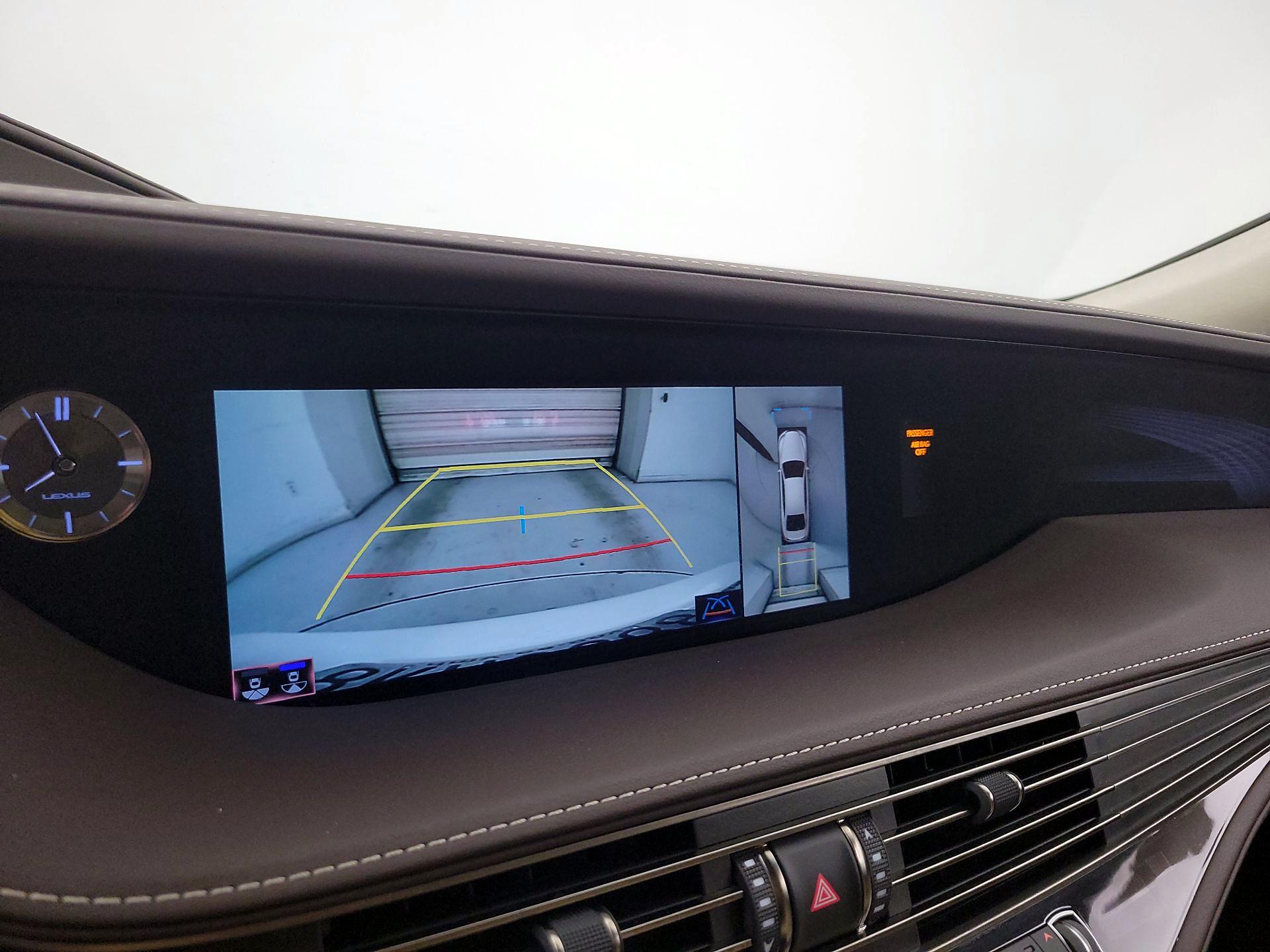 Thumbnail: 2019 Lexus LS - 15
