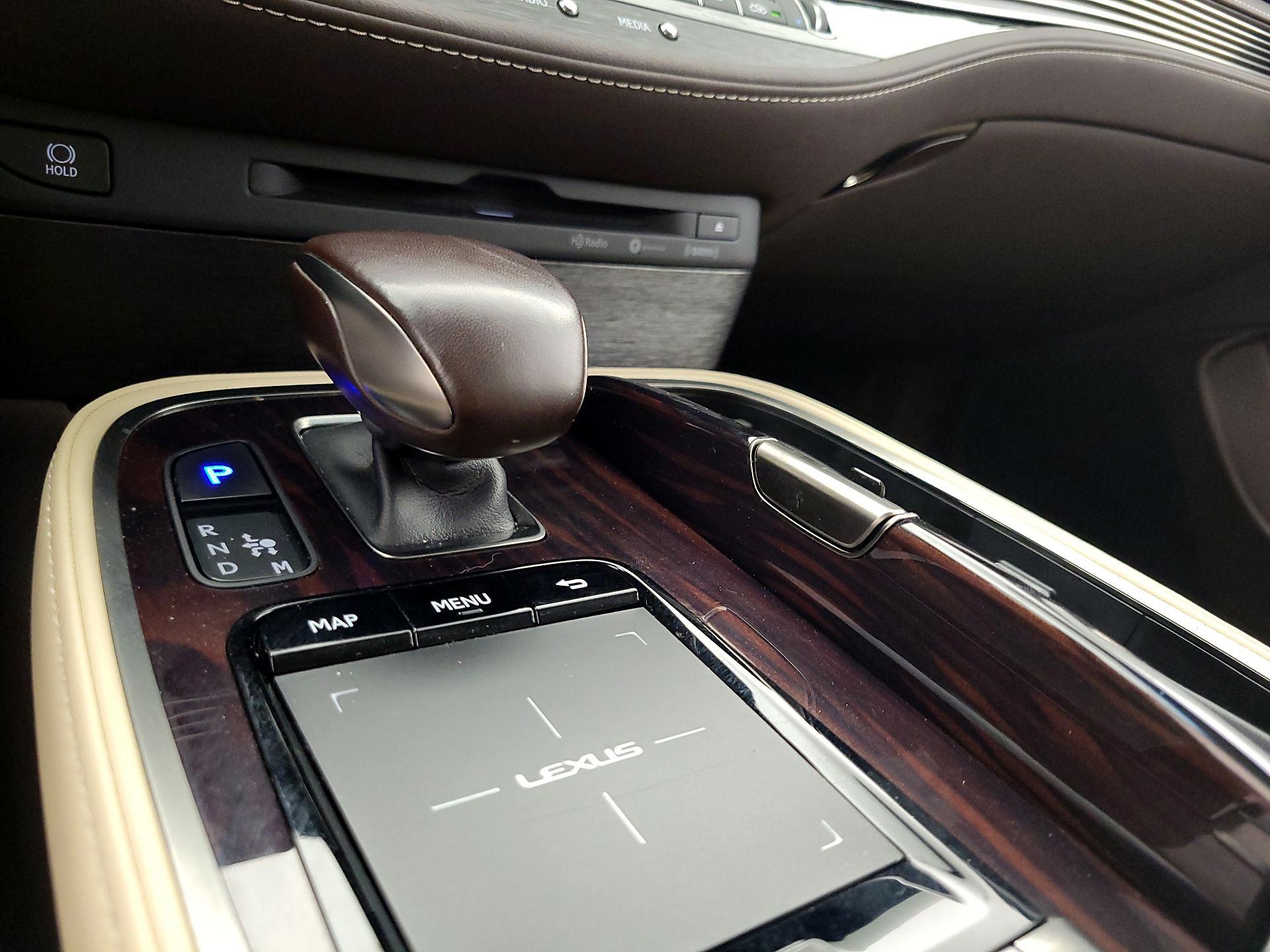 Thumbnail: 2019 Lexus LS - 18