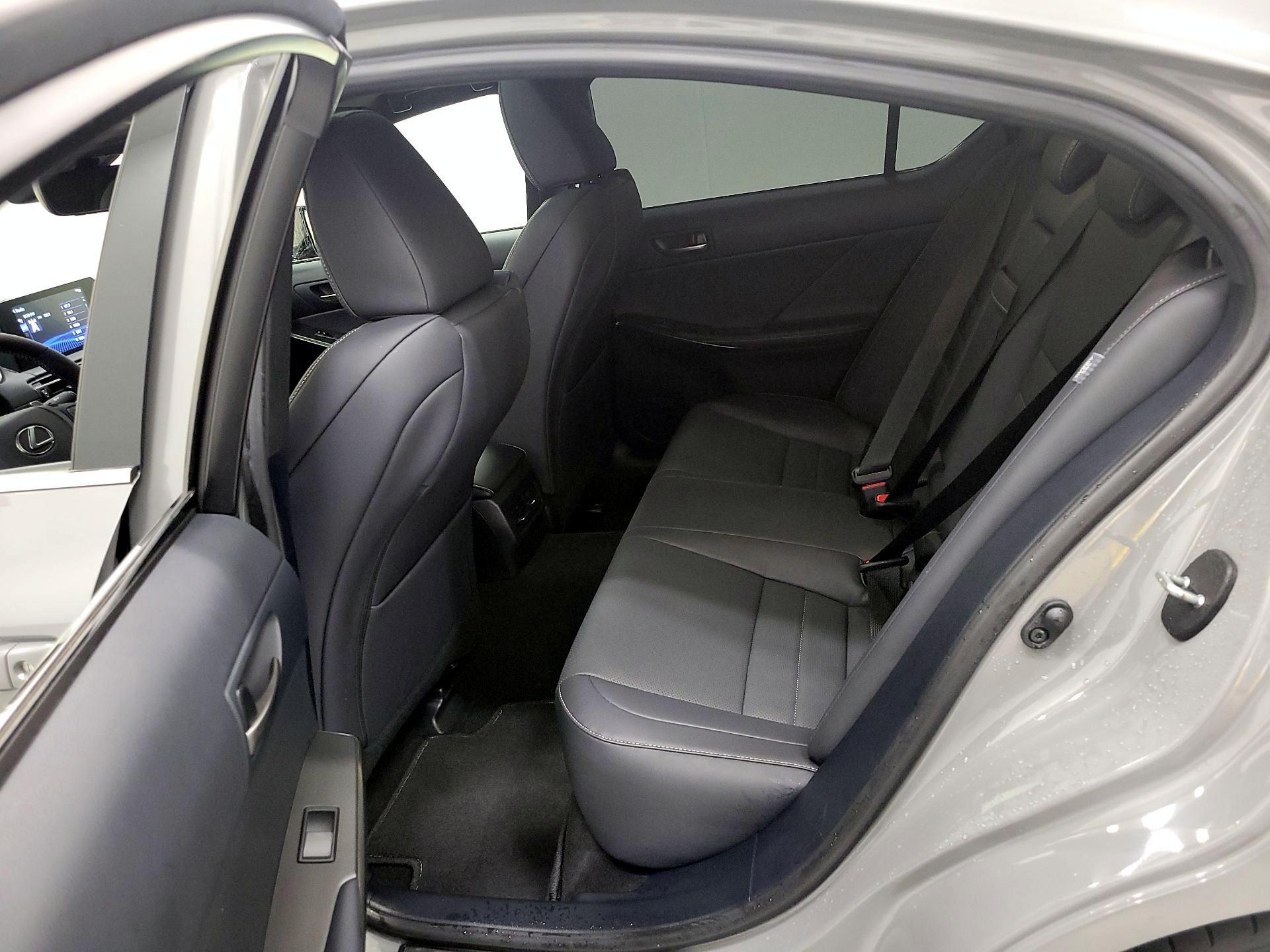 Thumbnail: 2024 Lexus IS - 17