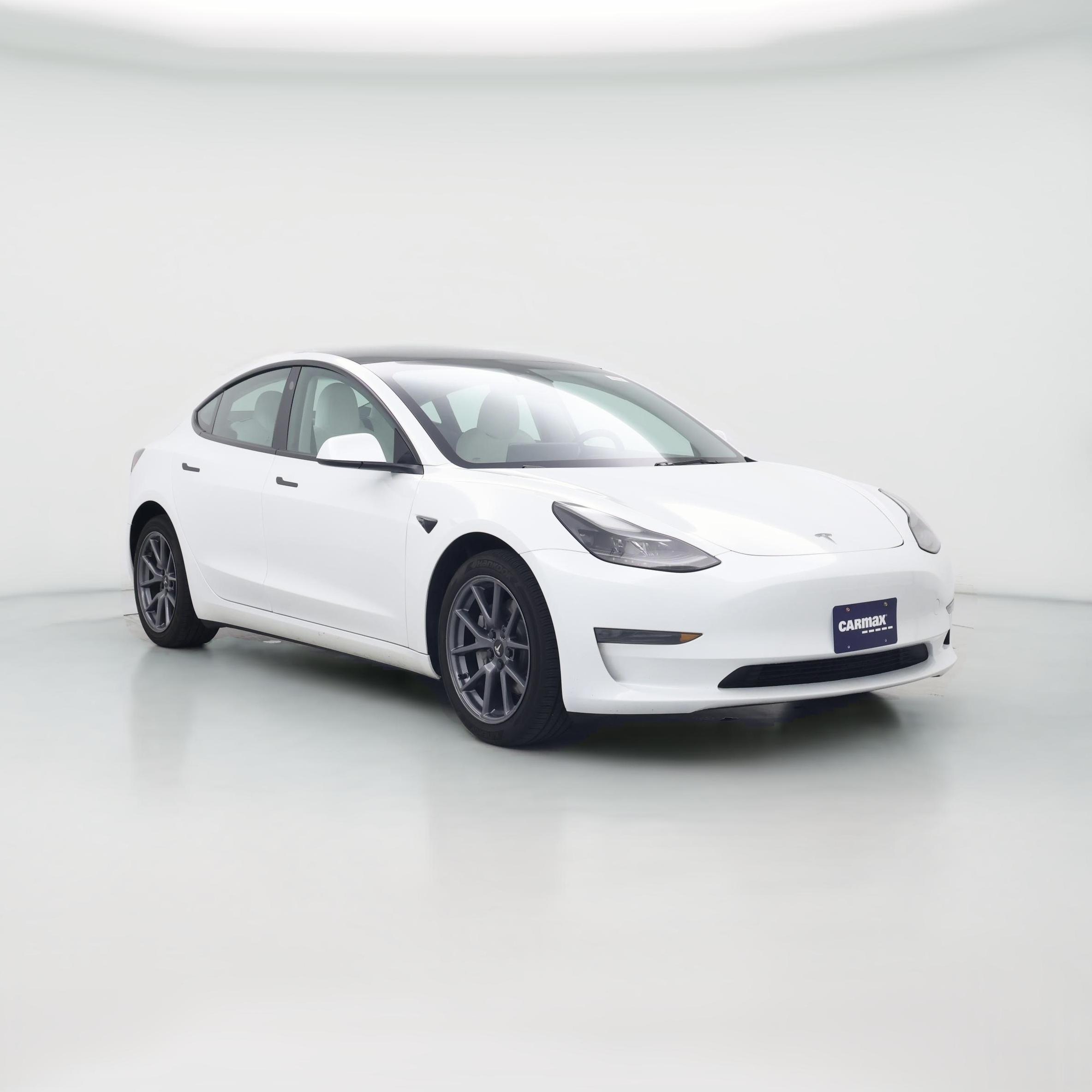 Thumbnail: 2023 Tesla Model 3 - 1