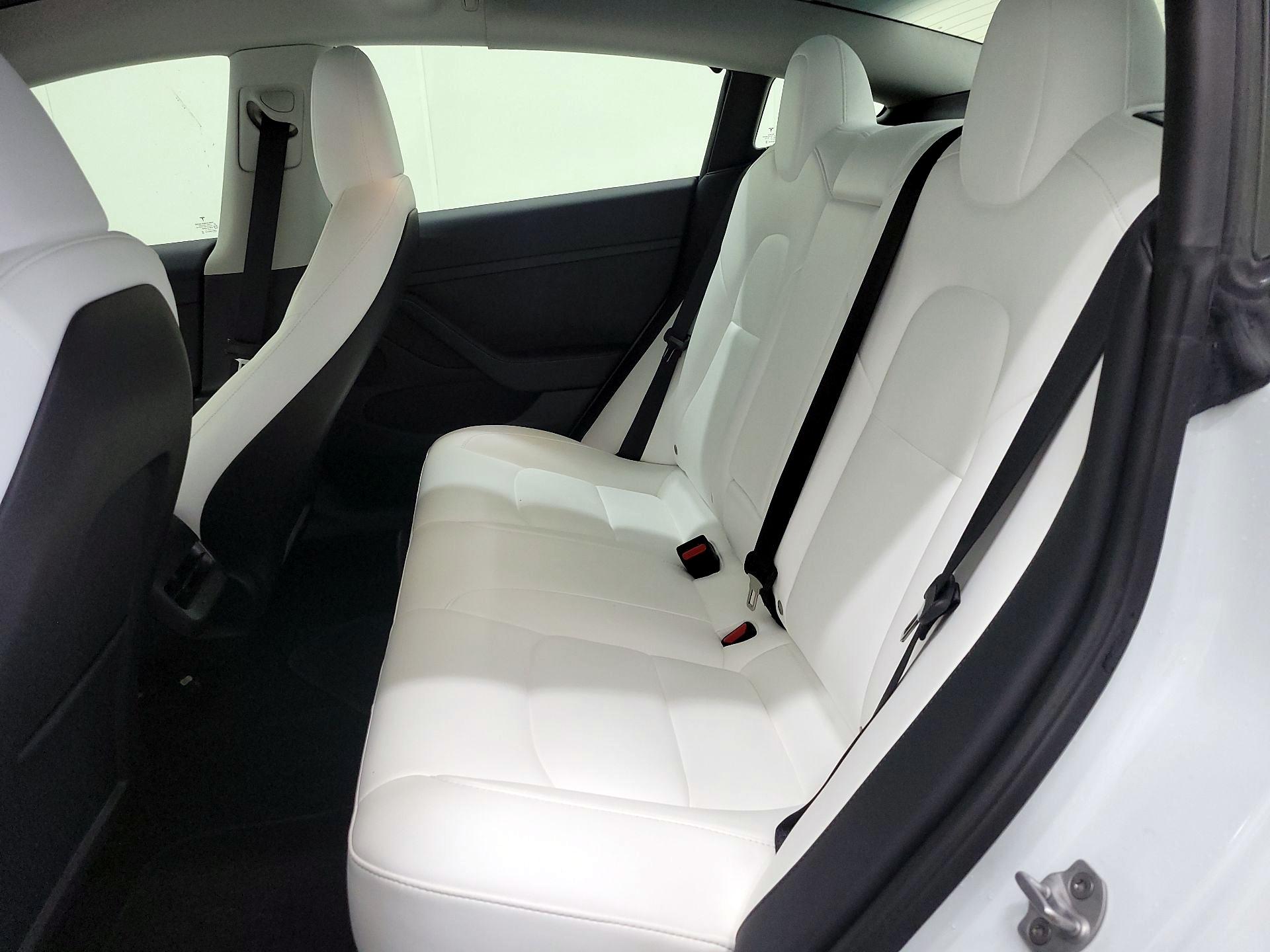 Thumbnail: 2023 Tesla Model 3 - 18