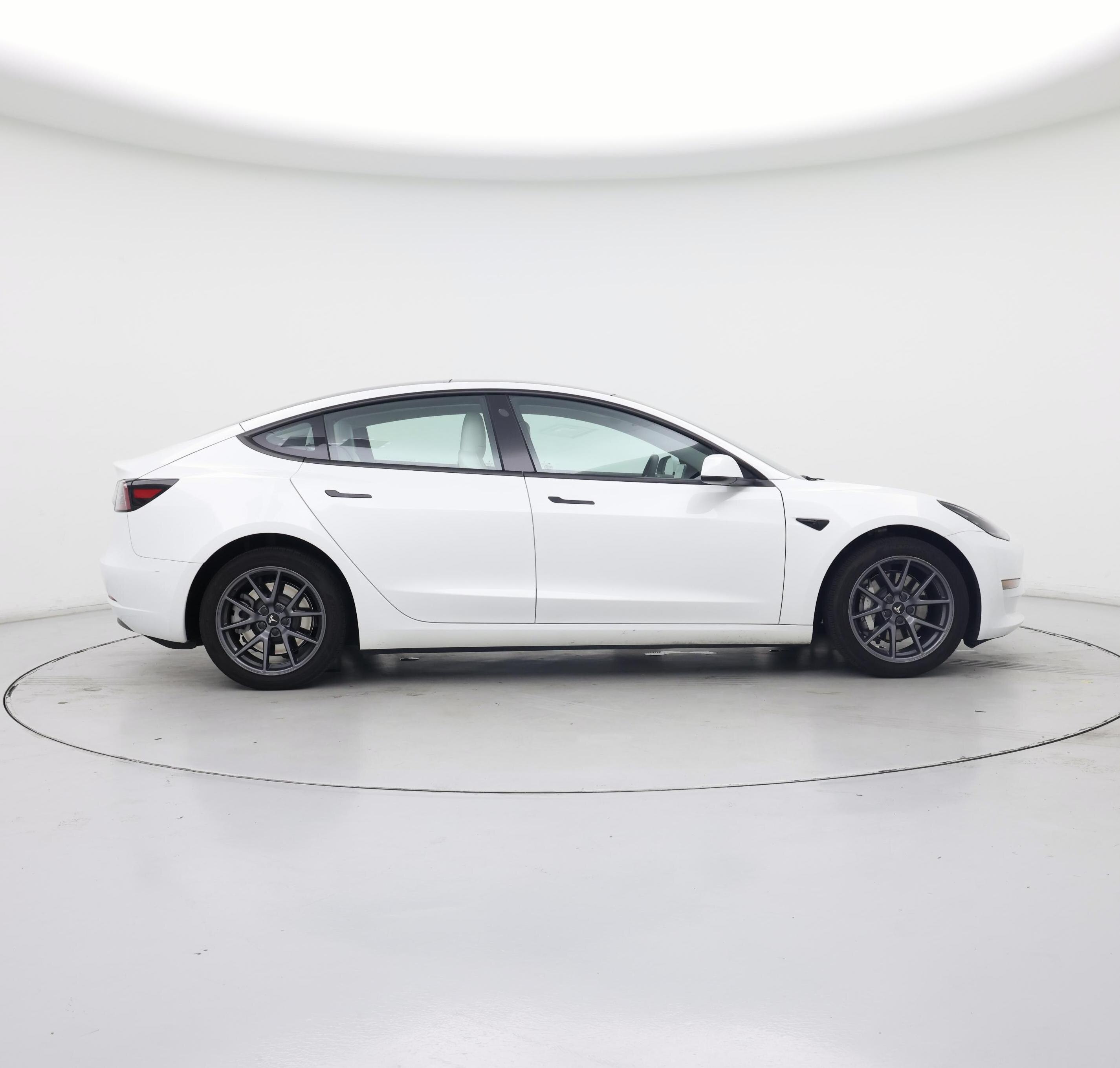 Thumbnail: 2023 Tesla Model 3 - 7