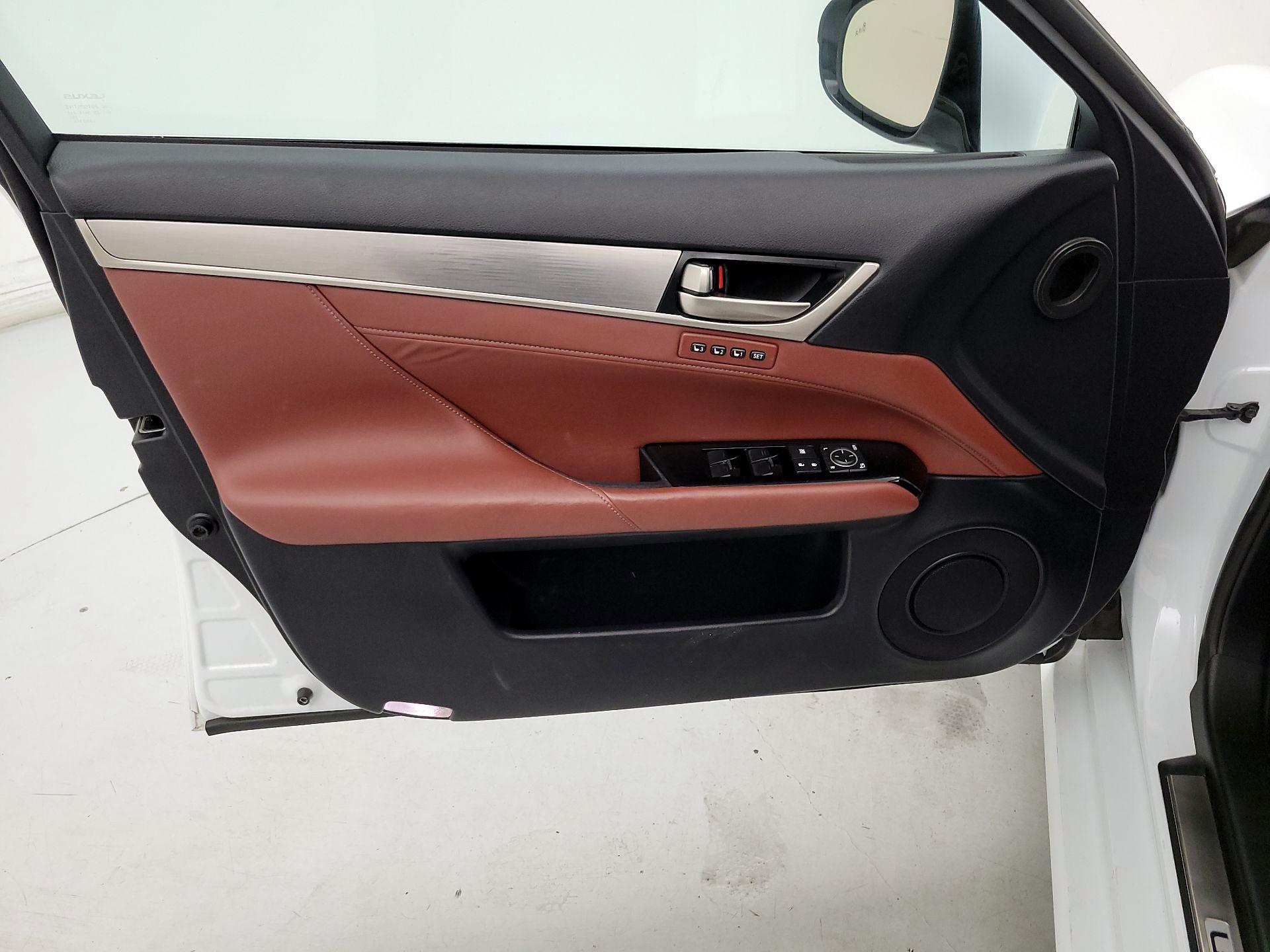 Thumbnail: 2015 Lexus GS - 12