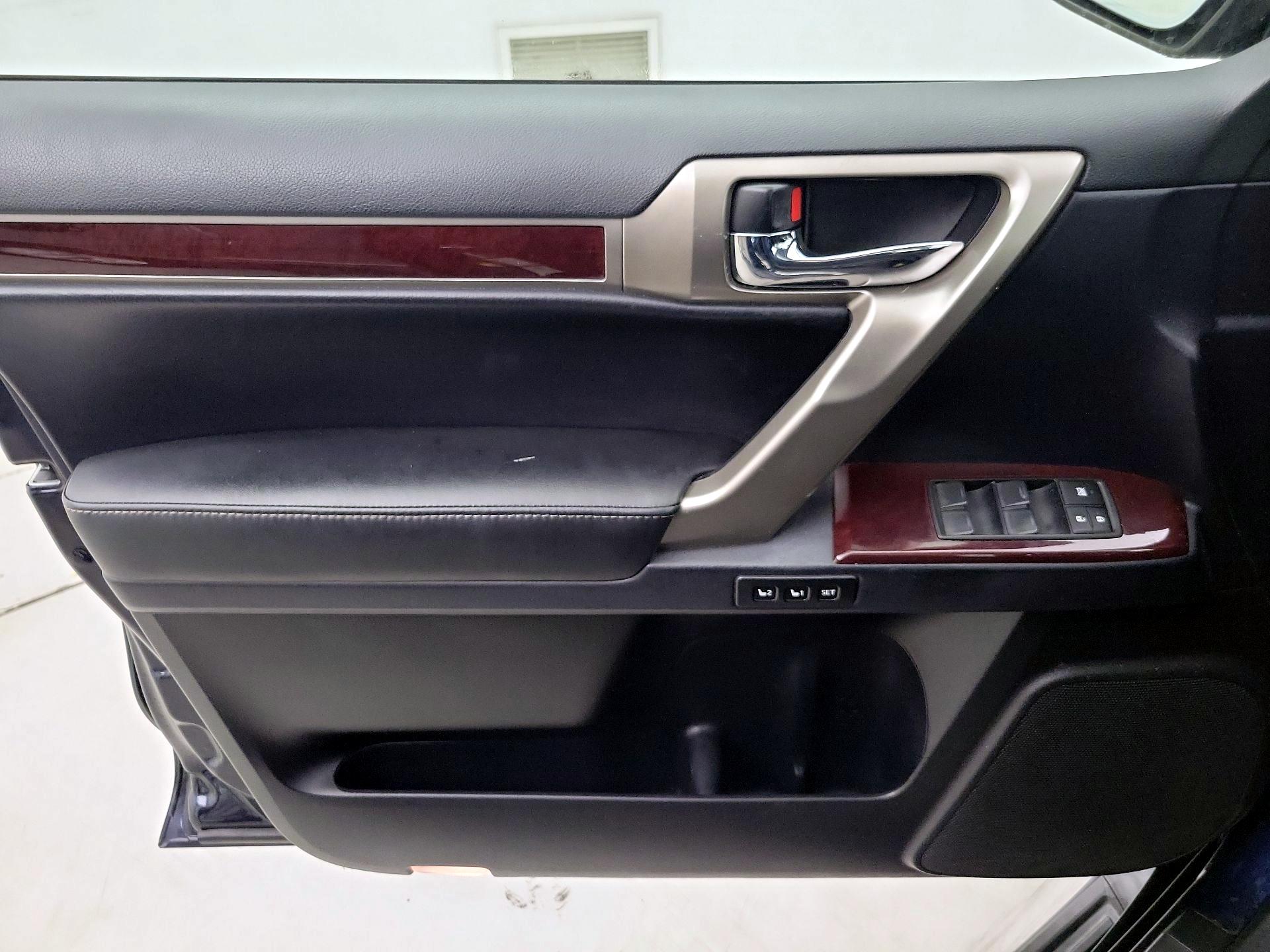 Thumbnail: 2018 Lexus GX - 12