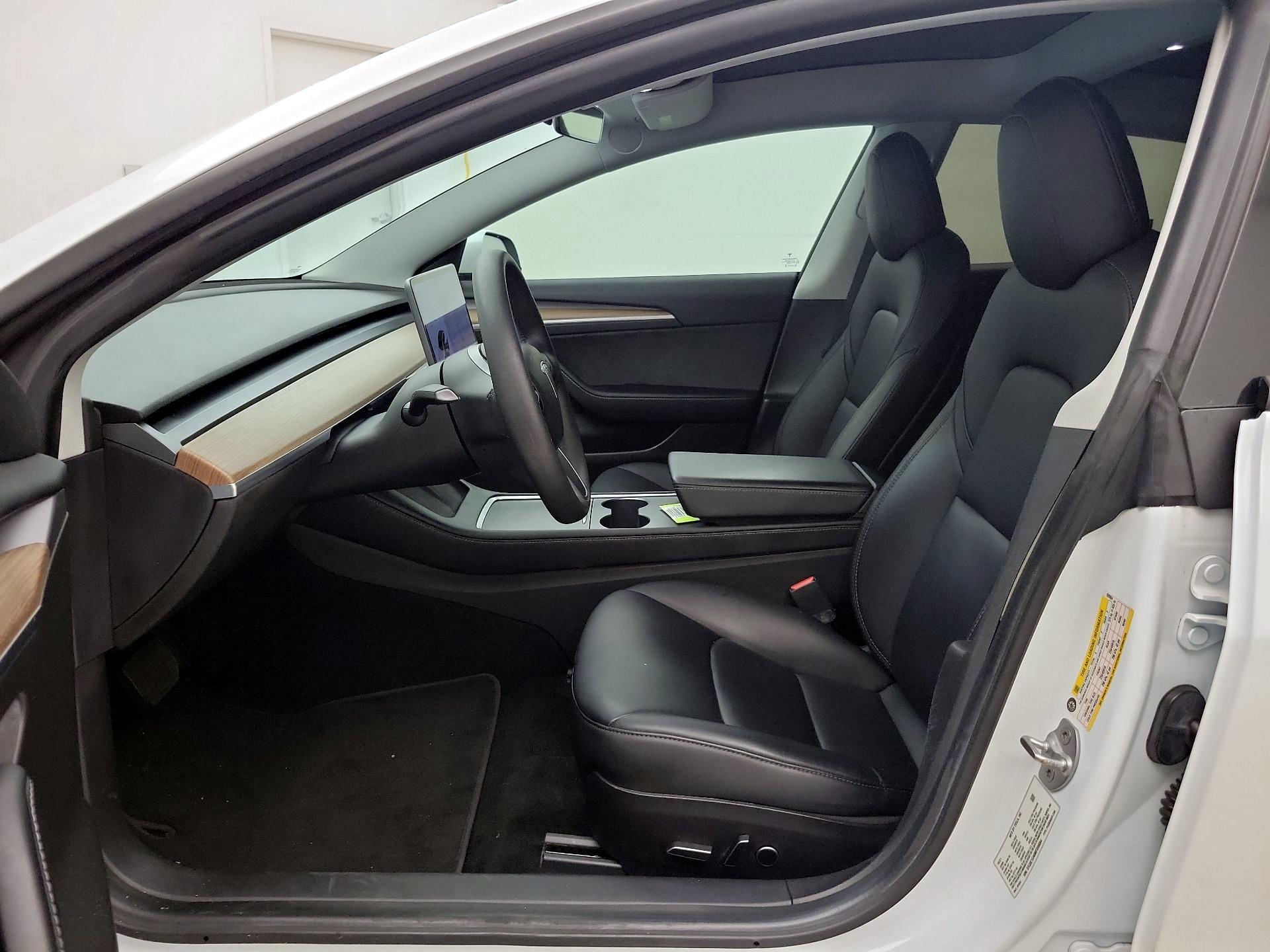 Thumbnail: 2021 Tesla Model 3 - 11