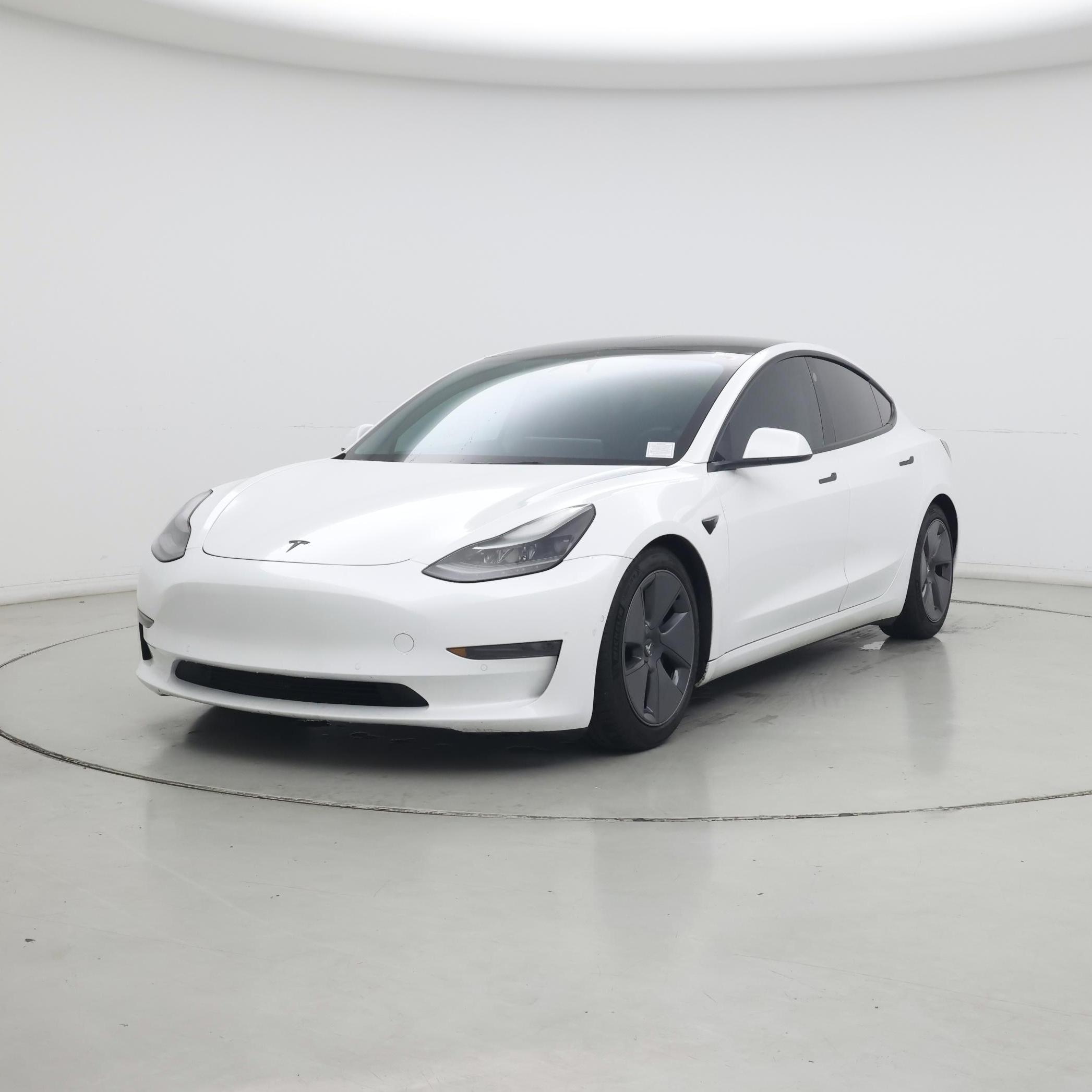 Thumbnail: 2021 Tesla Model 3 - 4