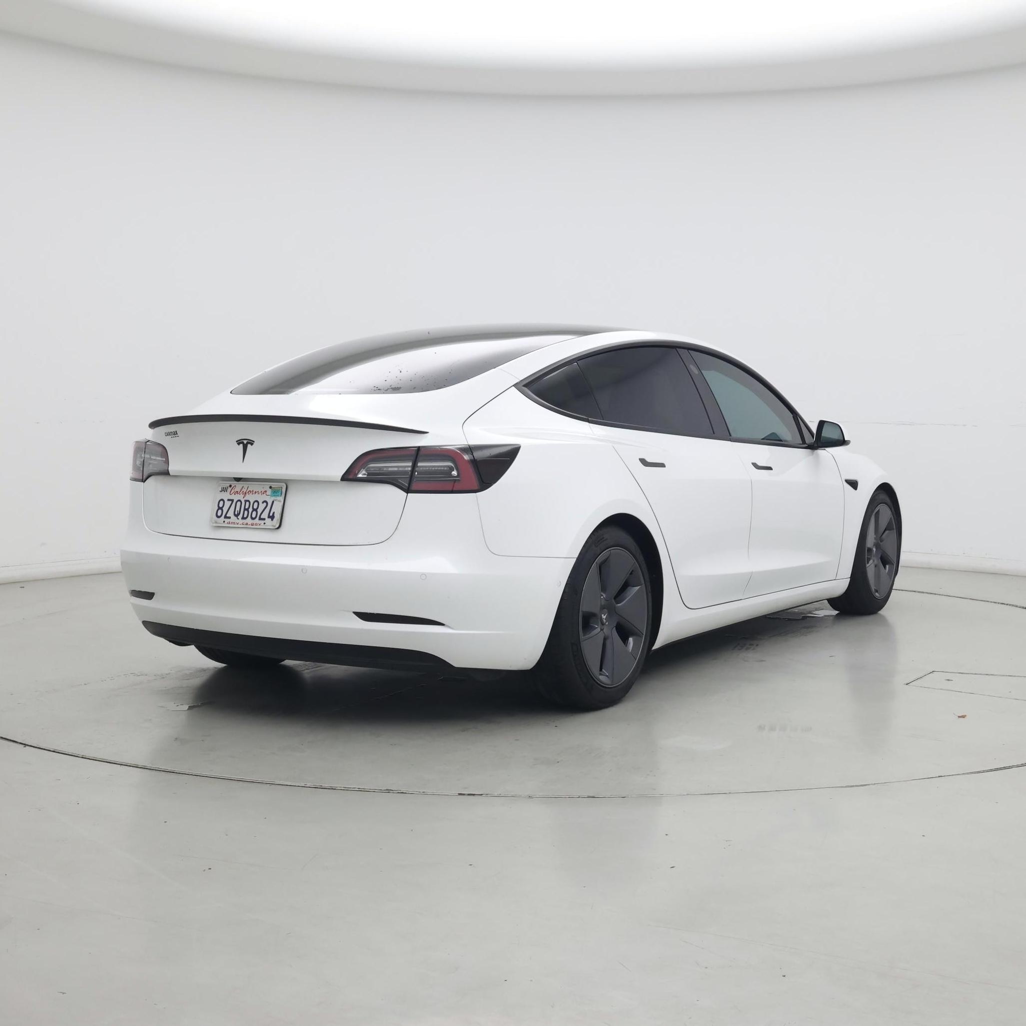 Thumbnail: 2021 Tesla Model 3 - 8