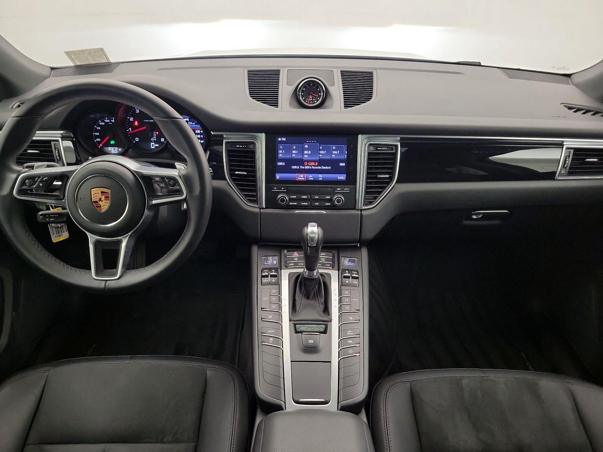 Thumbnail: 2018 Porsche Macan - 9