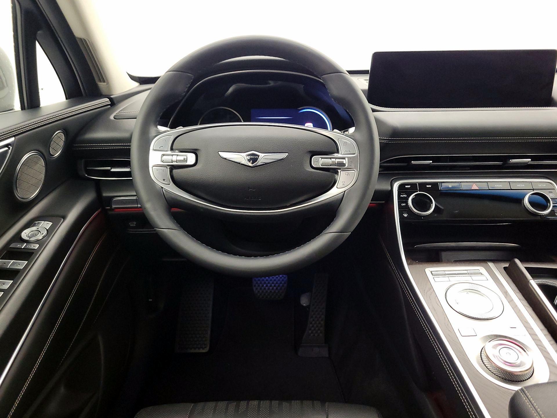 Thumbnail: 2022 Genesis GV80 - 10