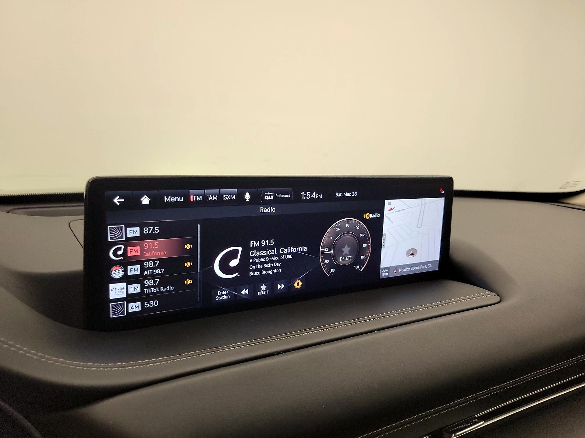 Thumbnail: 2022 Genesis GV80 - 16