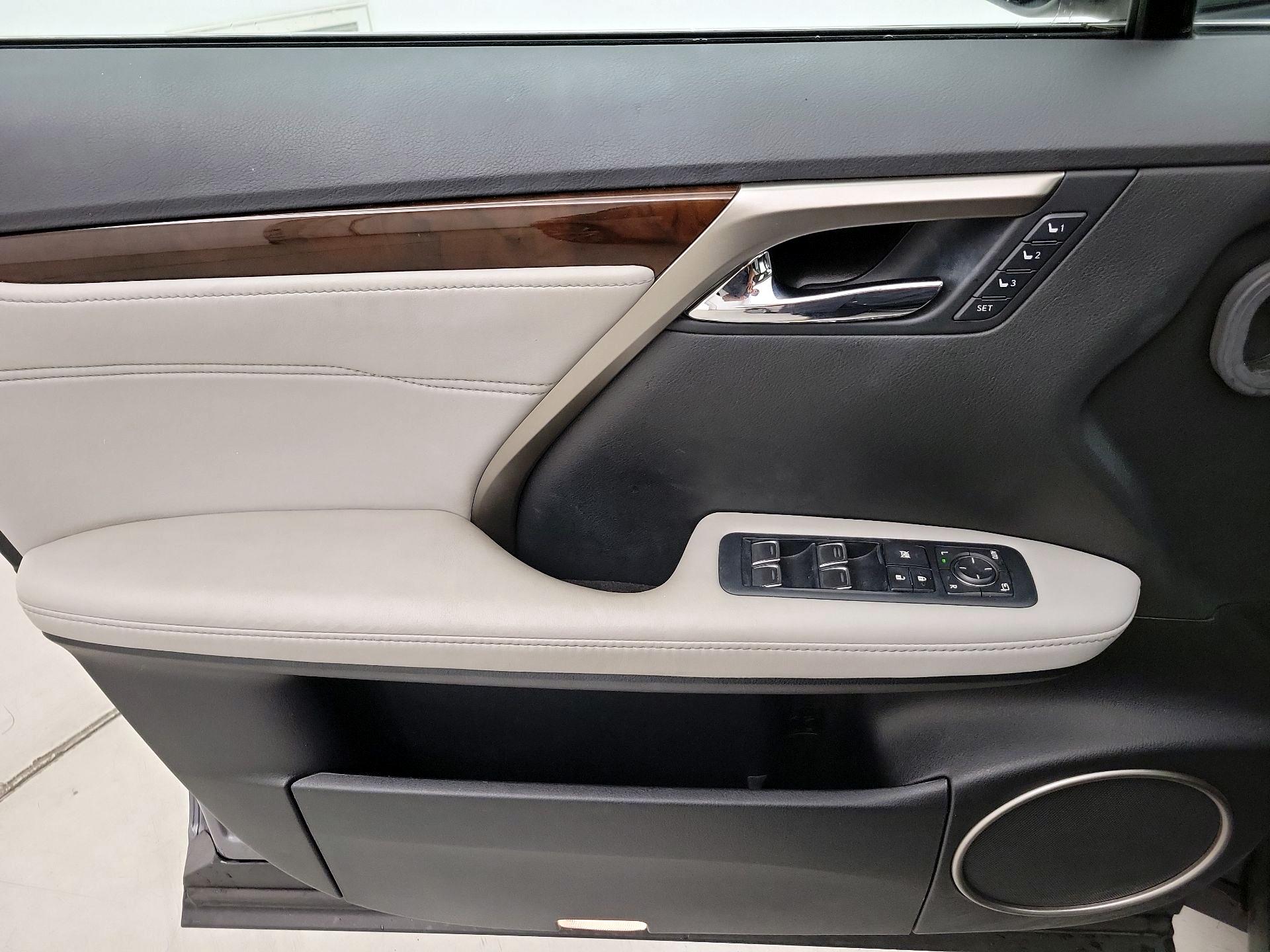 Thumbnail: 2017 Lexus RX - 12