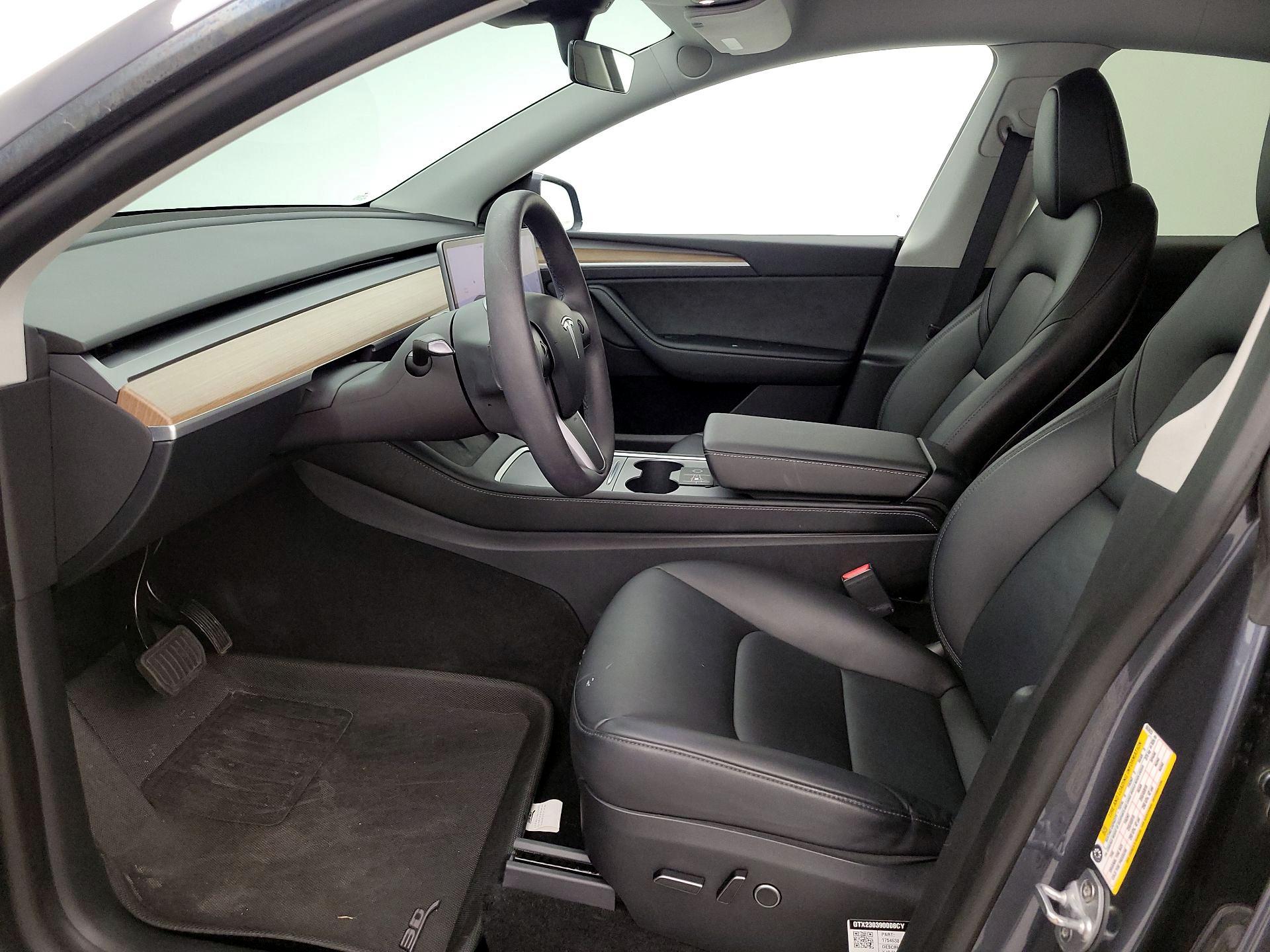 Thumbnail: 2023 Tesla Model Y - 11