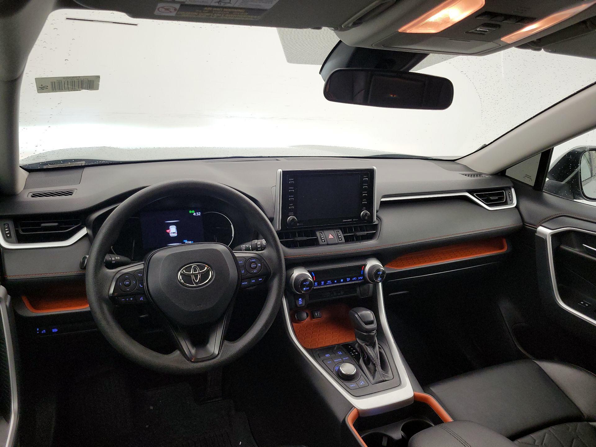 Thumbnail: 2019 Toyota RAV4 - 9