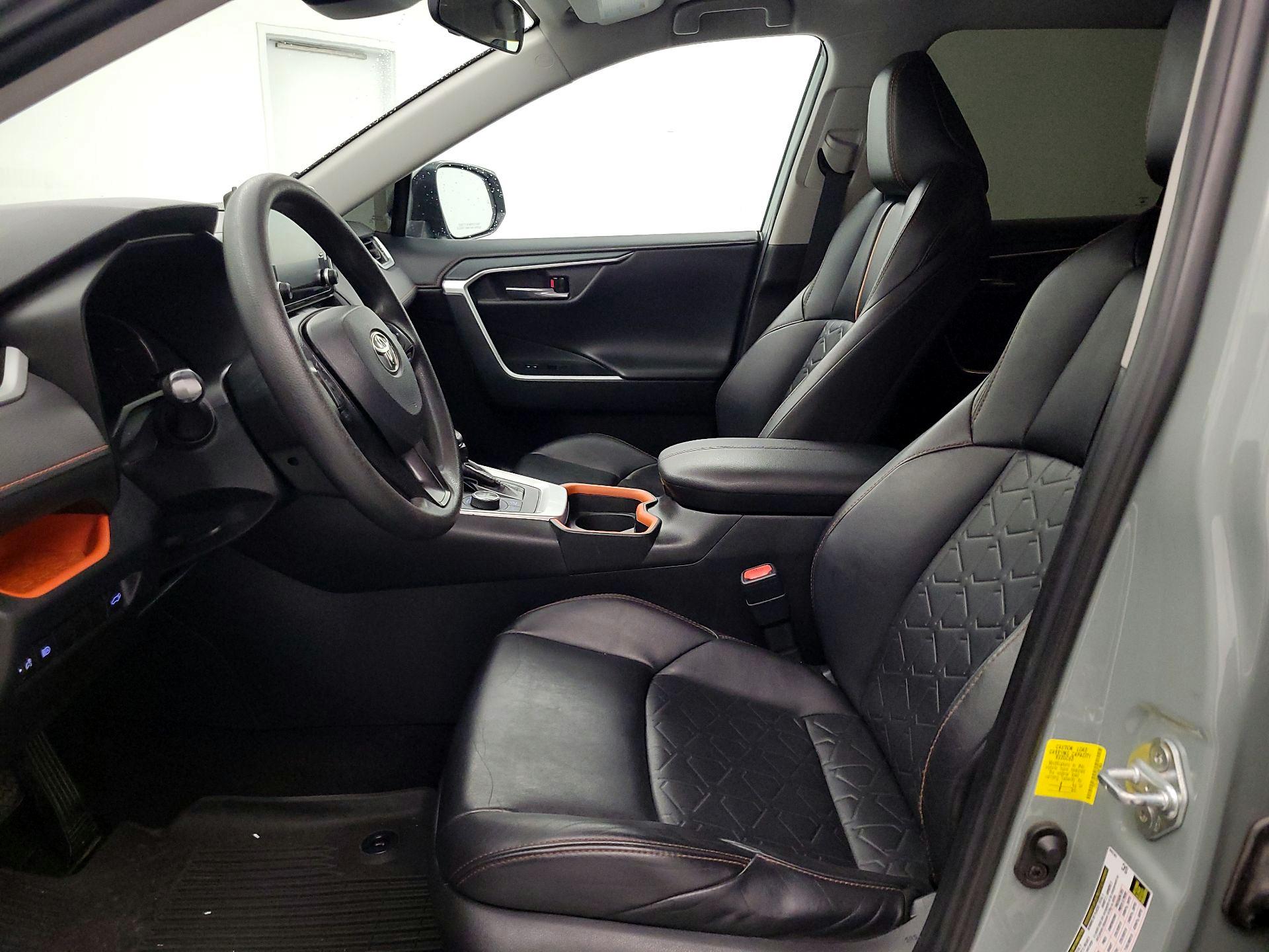 Thumbnail: 2019 Toyota RAV4 - 11