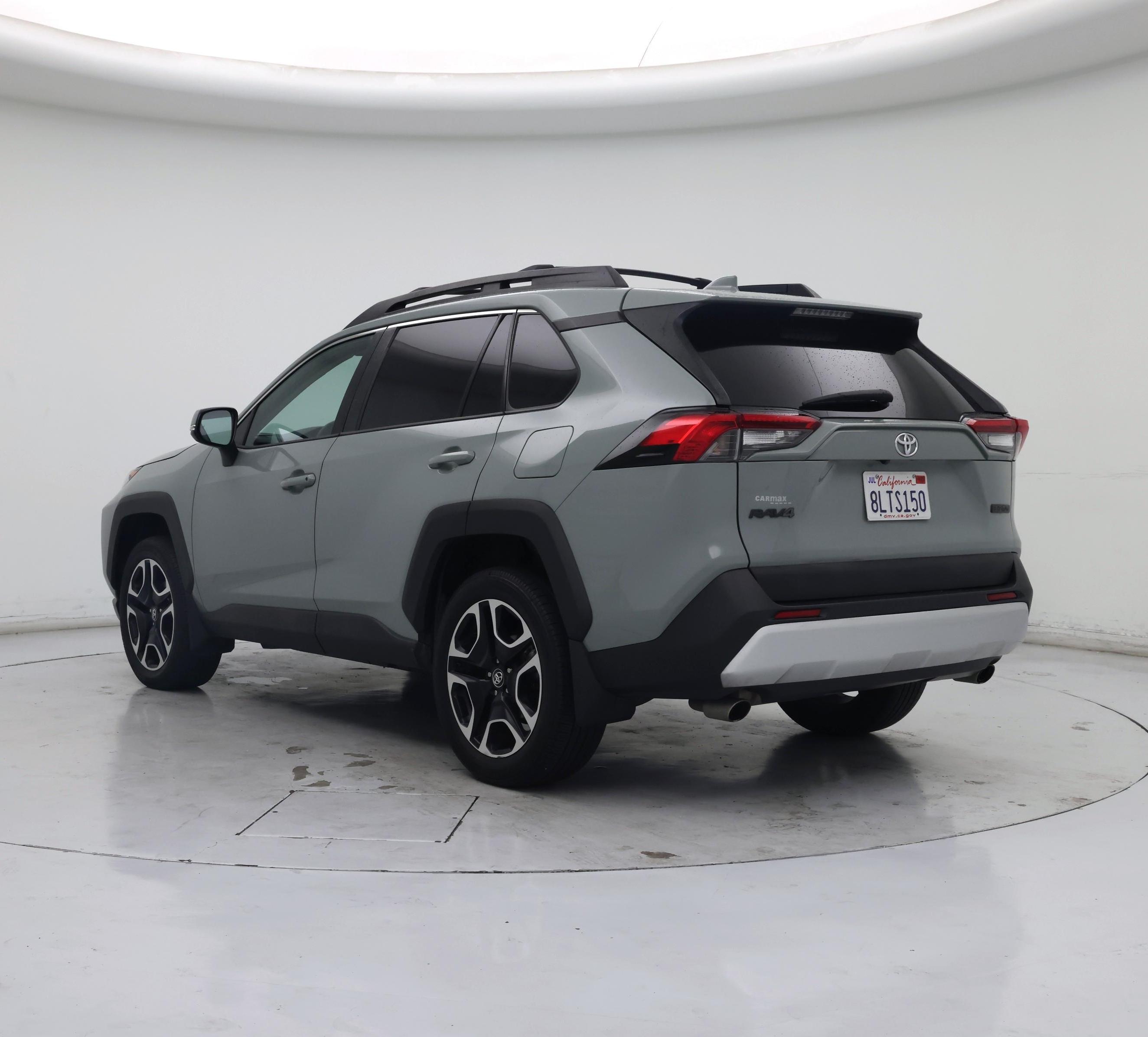 Thumbnail: 2019 Toyota RAV4 - 2
