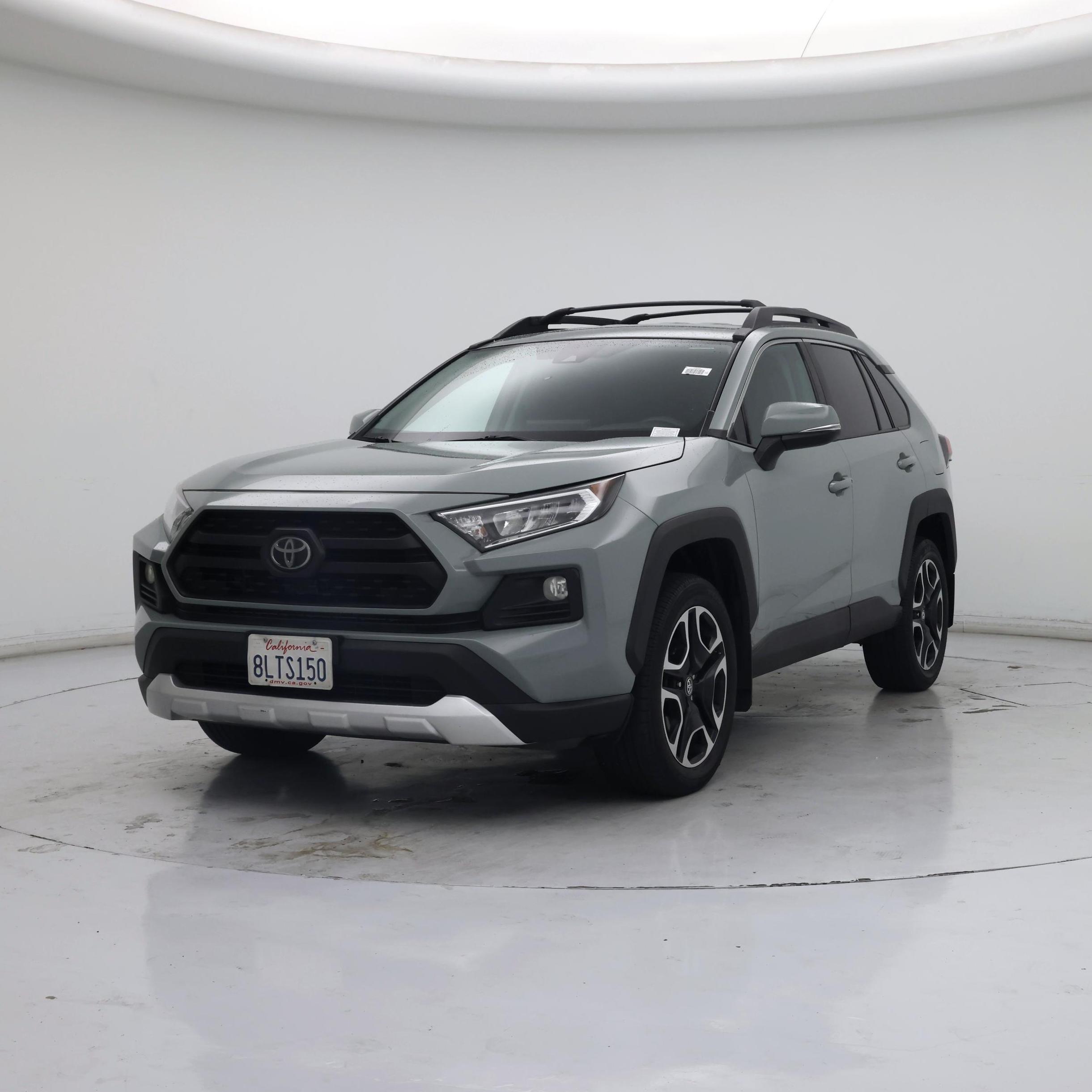 Thumbnail: 2019 Toyota RAV4 - 4