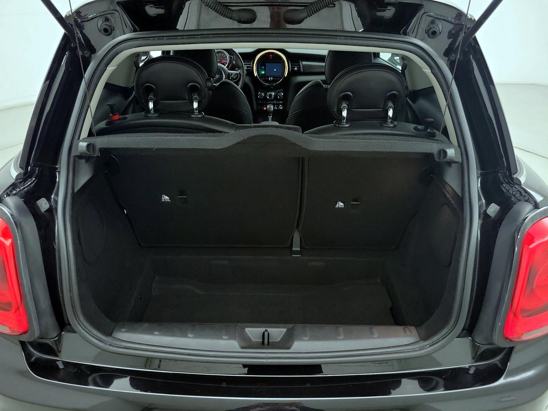 Thumbnail: 2019 MINI Cooper Hardtop - 20