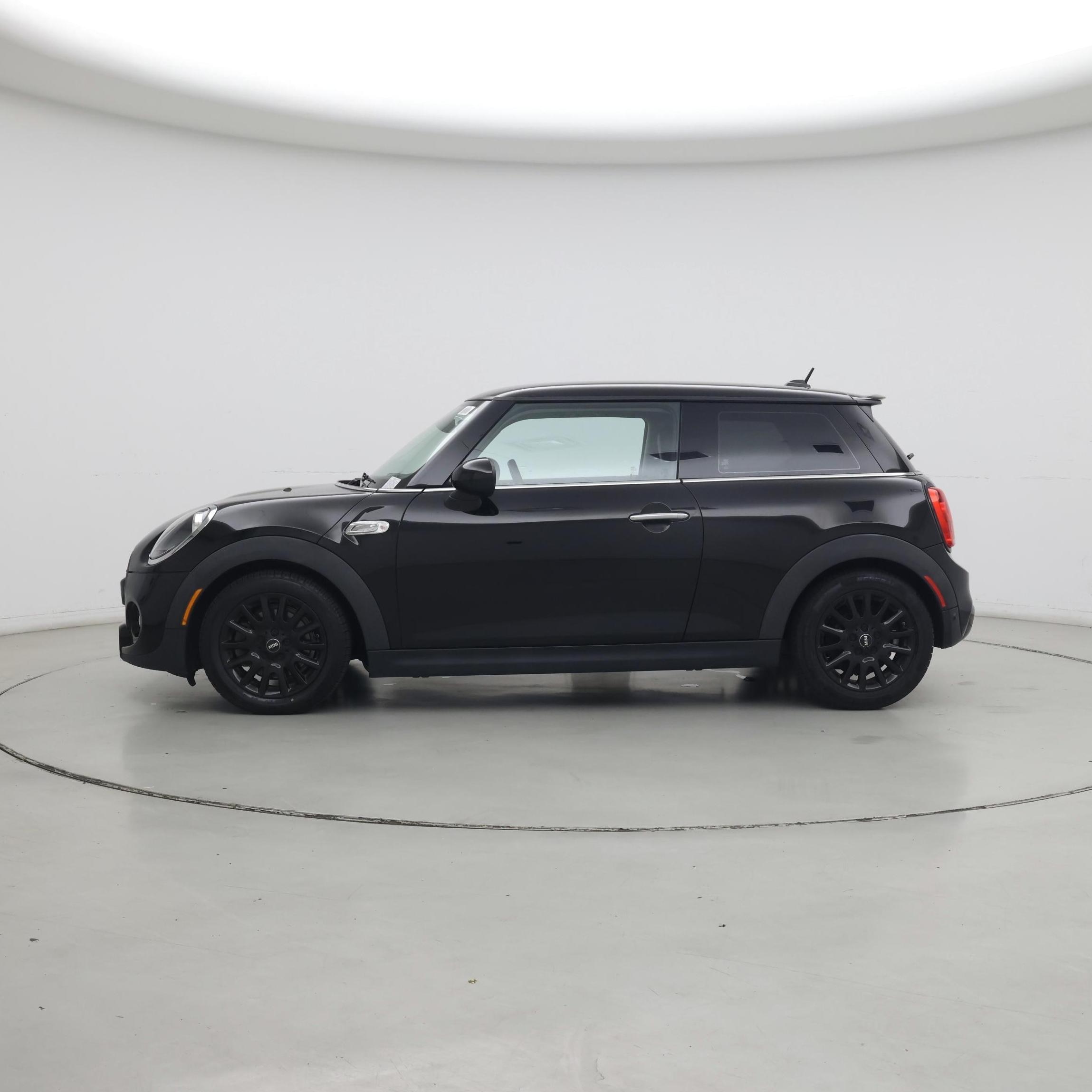 Thumbnail: 2019 MINI Cooper Hardtop - 3