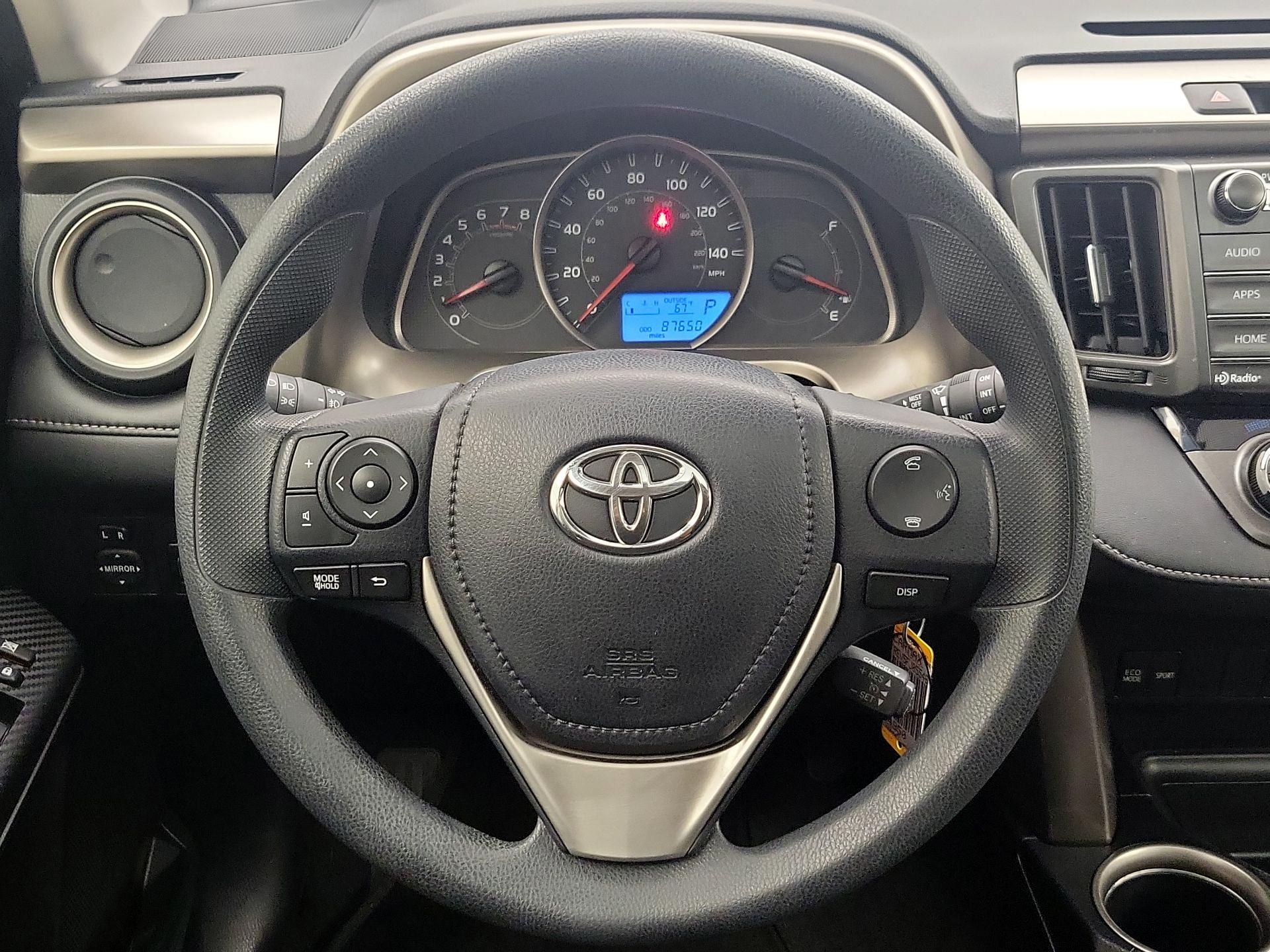 Thumbnail: 2015 Toyota RAV4 - 10