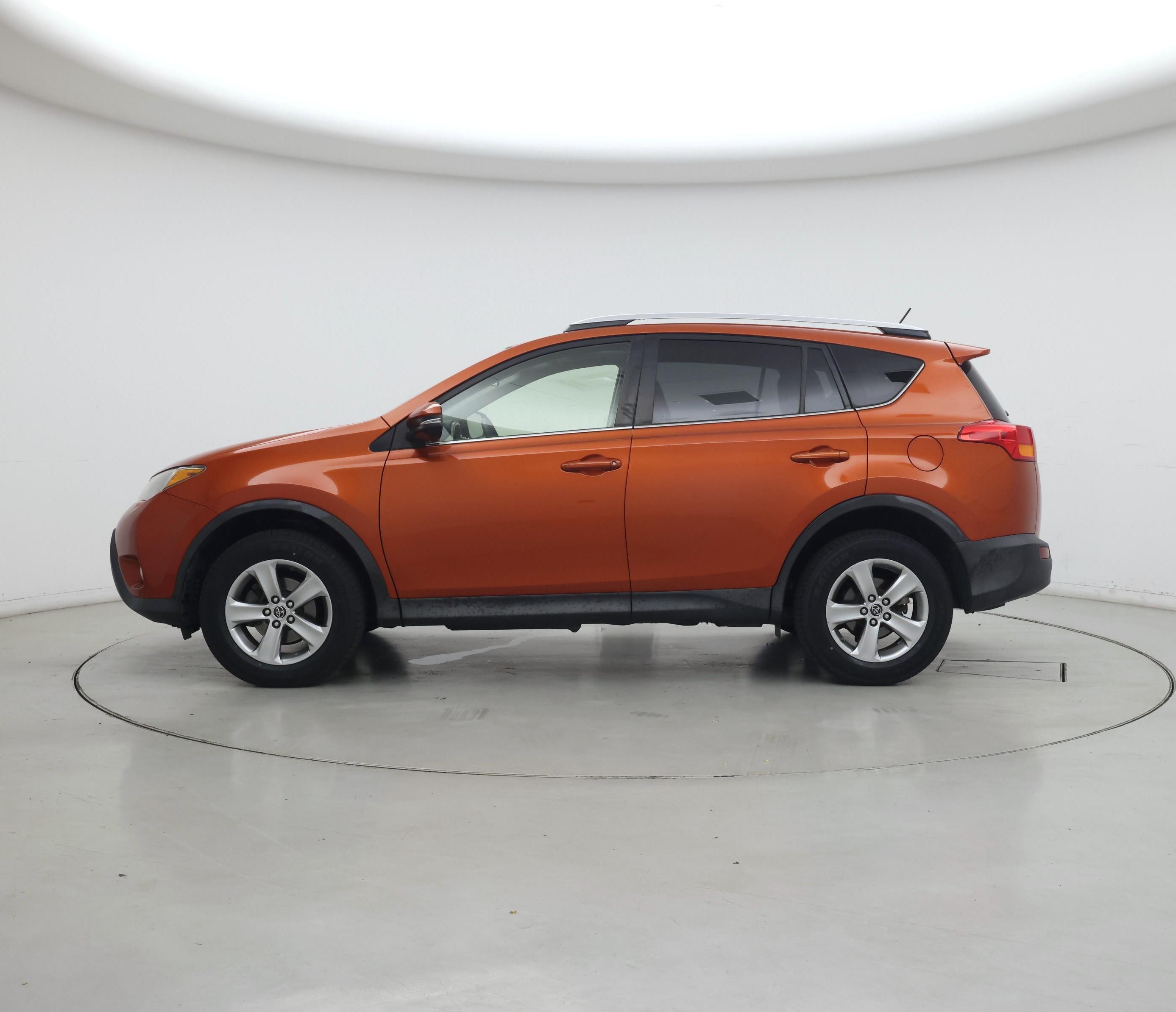 Thumbnail: 2015 Toyota RAV4 - 3