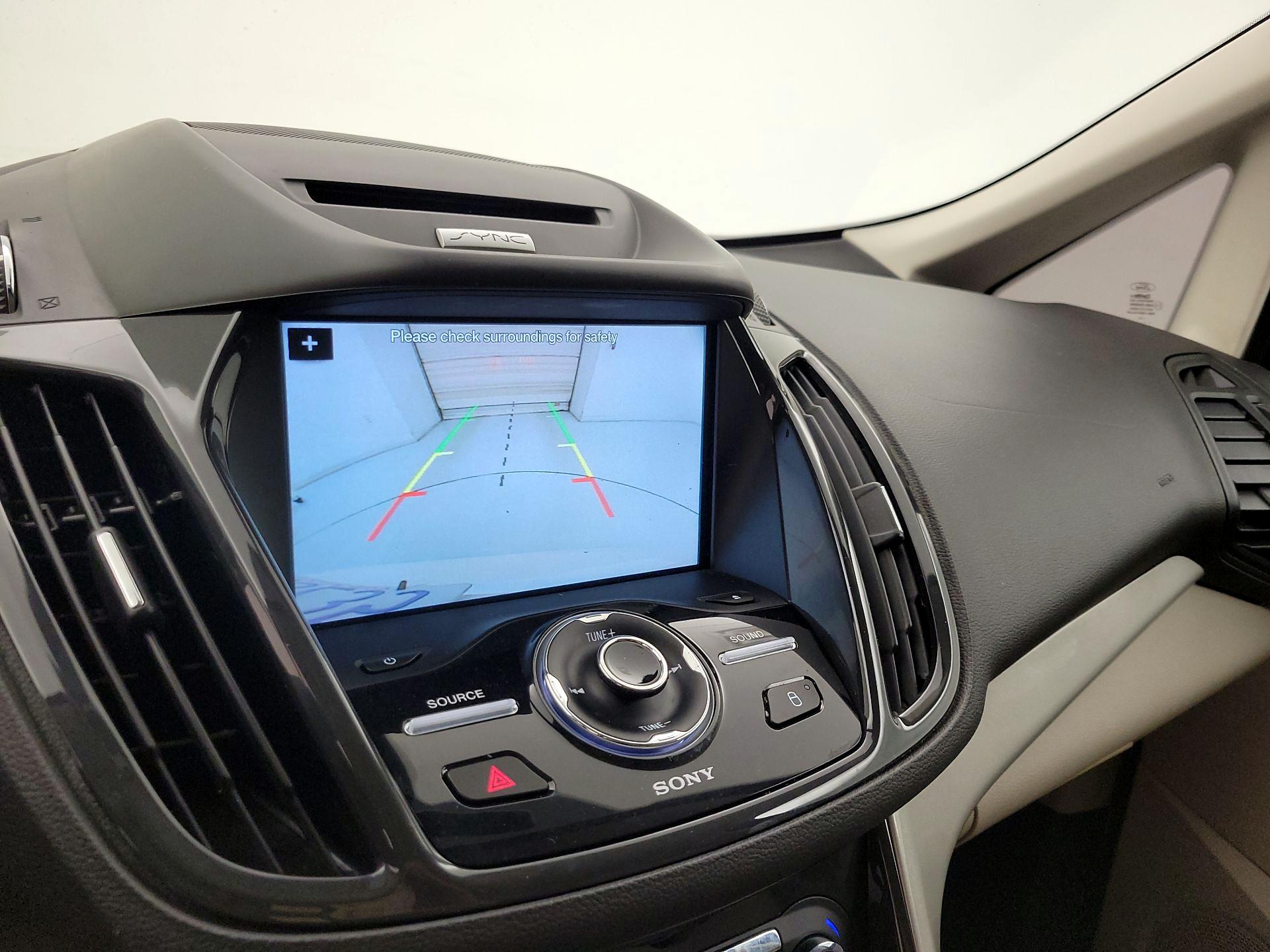 Thumbnail: 2016 Ford C-Max - 14