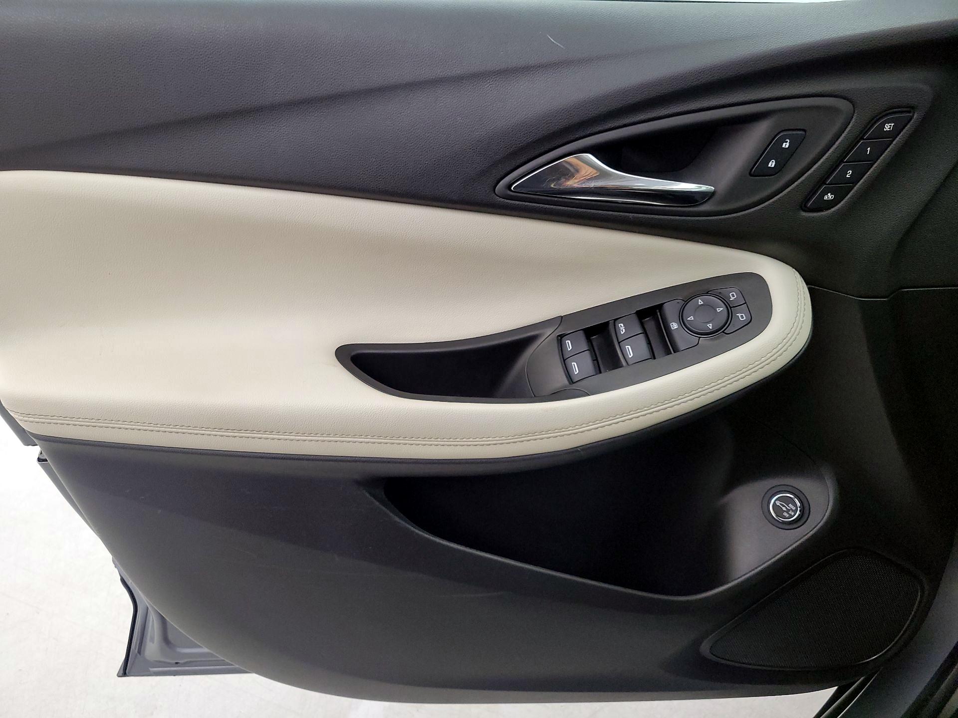 Thumbnail: 2023 Buick Encore GX - 12