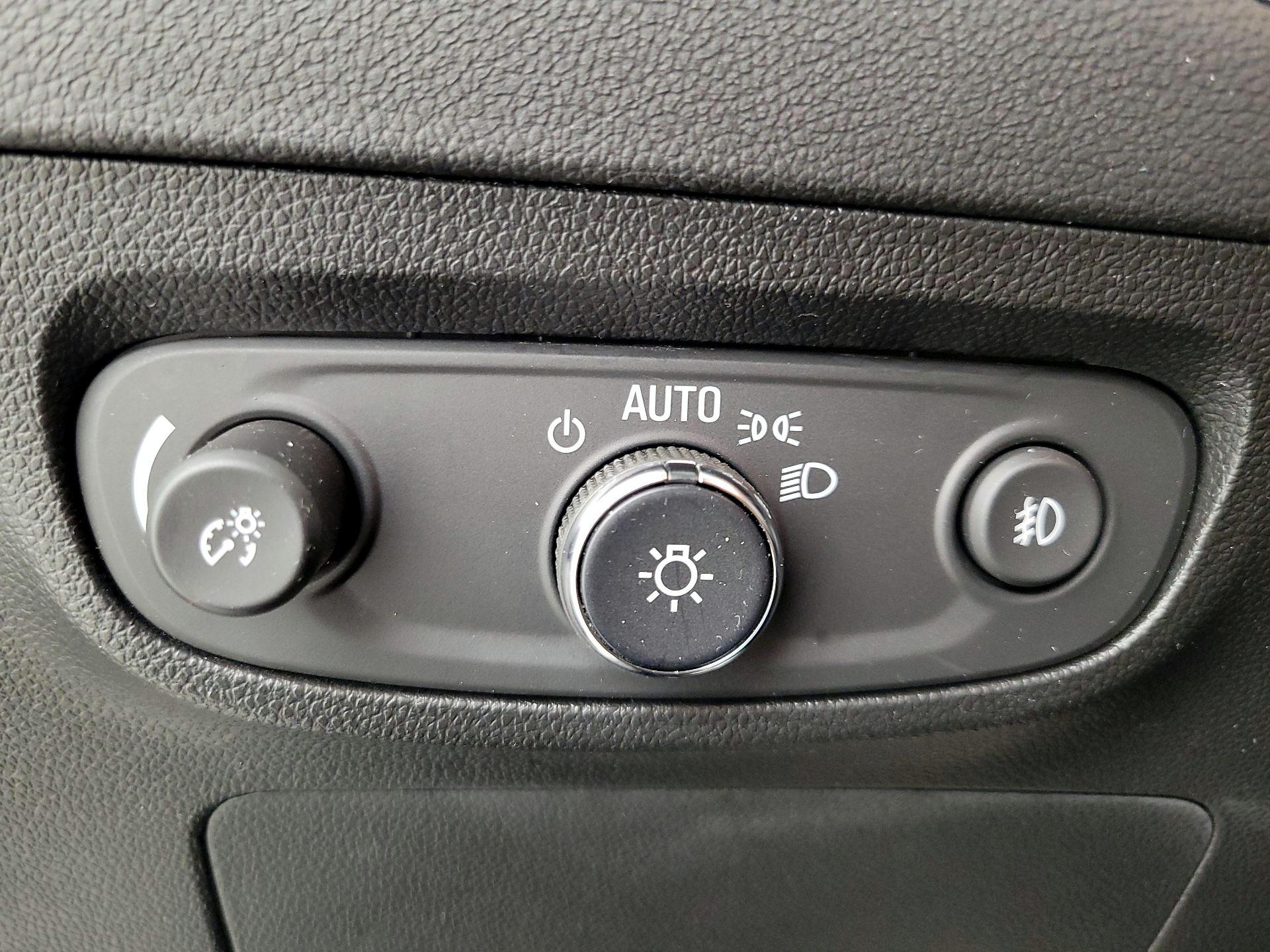 Thumbnail: 2023 Buick Encore GX - 13