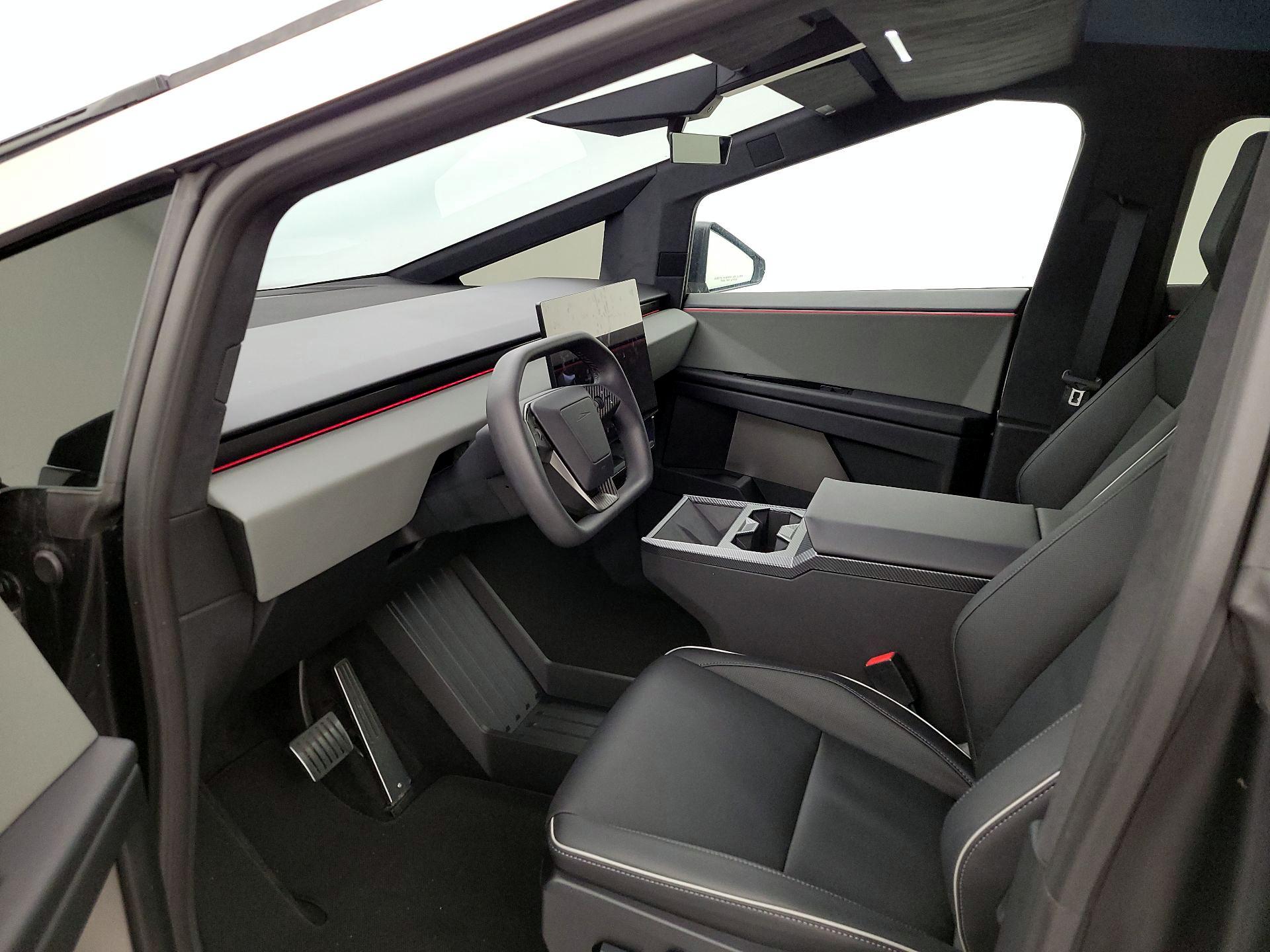 Thumbnail: 2024 Tesla Cybertruck - 9