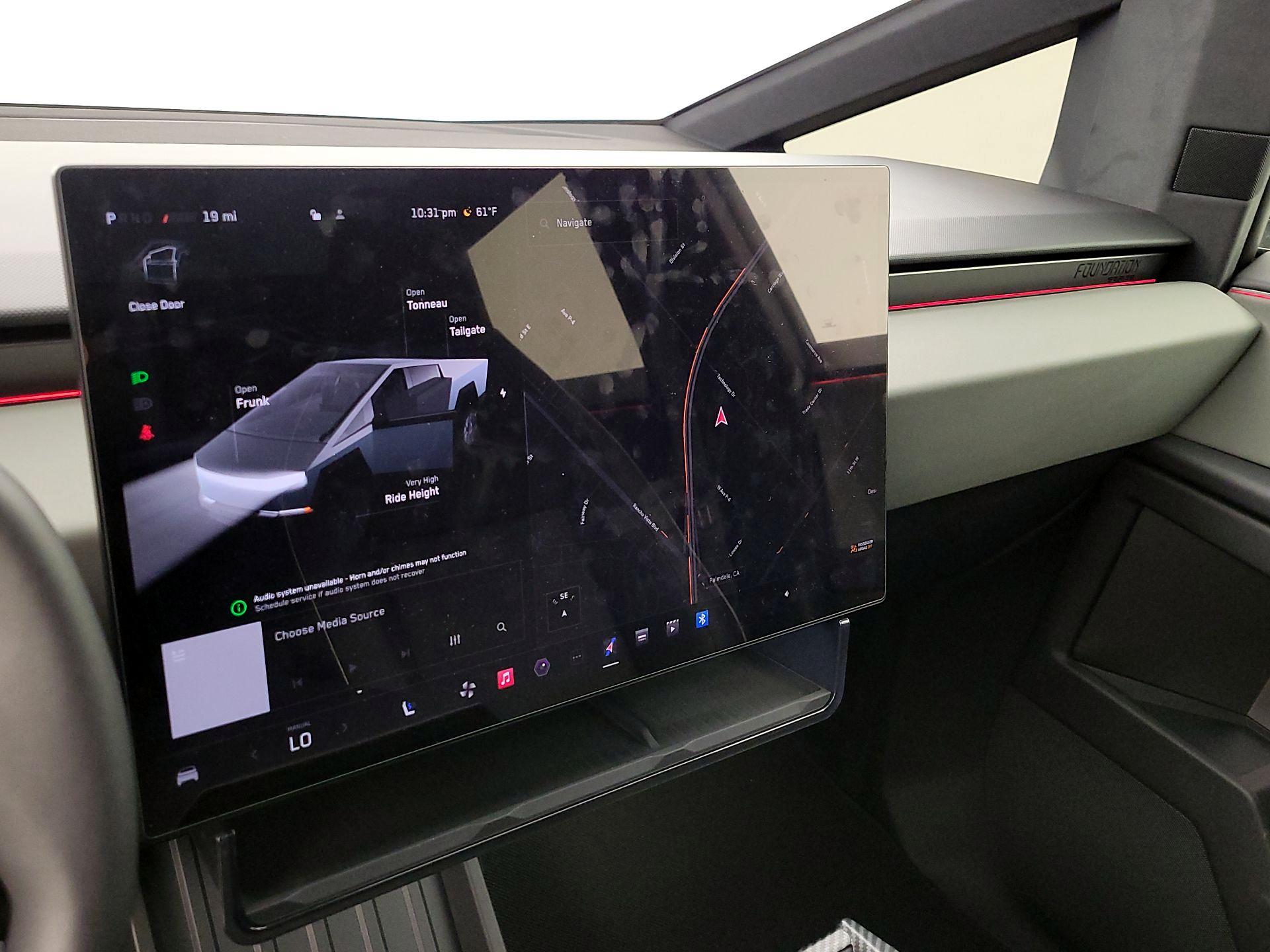 Thumbnail: 2024 Tesla Cybertruck - 11