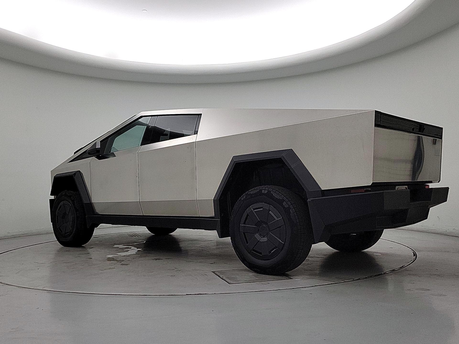 Thumbnail: 2024 Tesla Cybertruck - 7