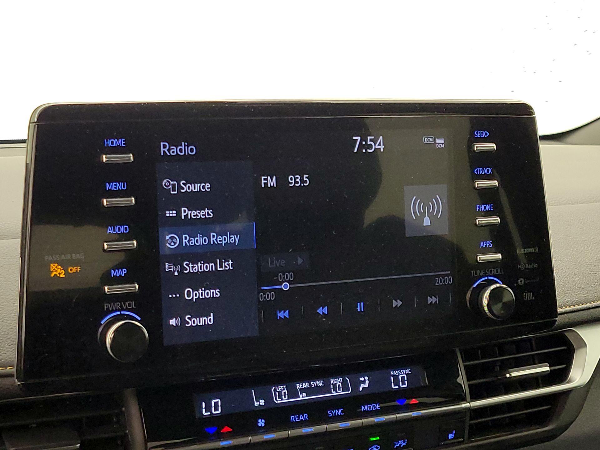 Thumbnail: 2024 Toyota Sienna - 16