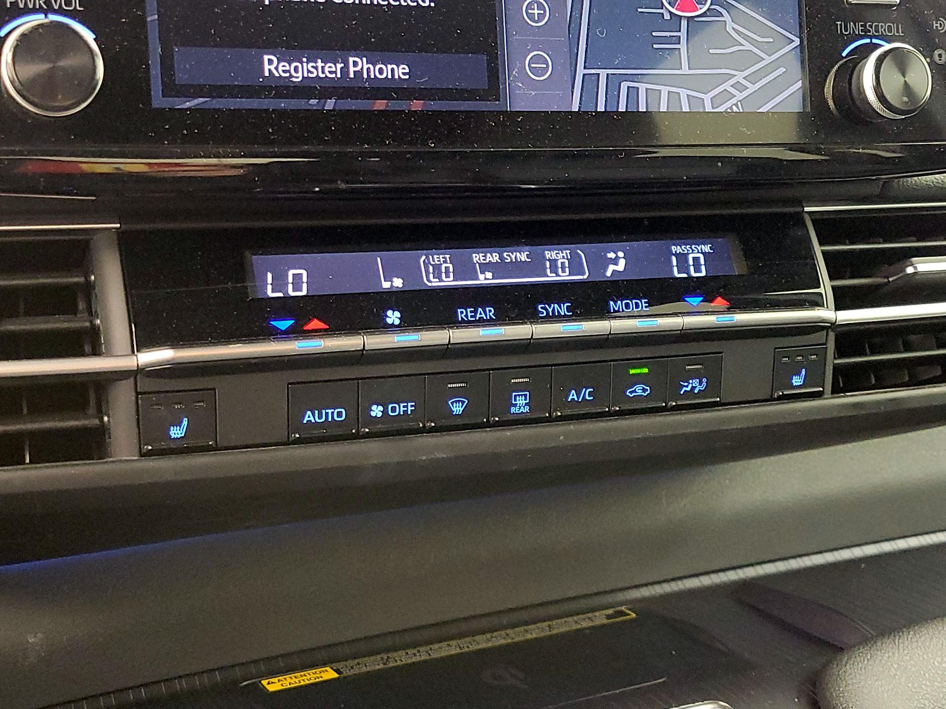 Thumbnail: 2024 Toyota Sienna - 17