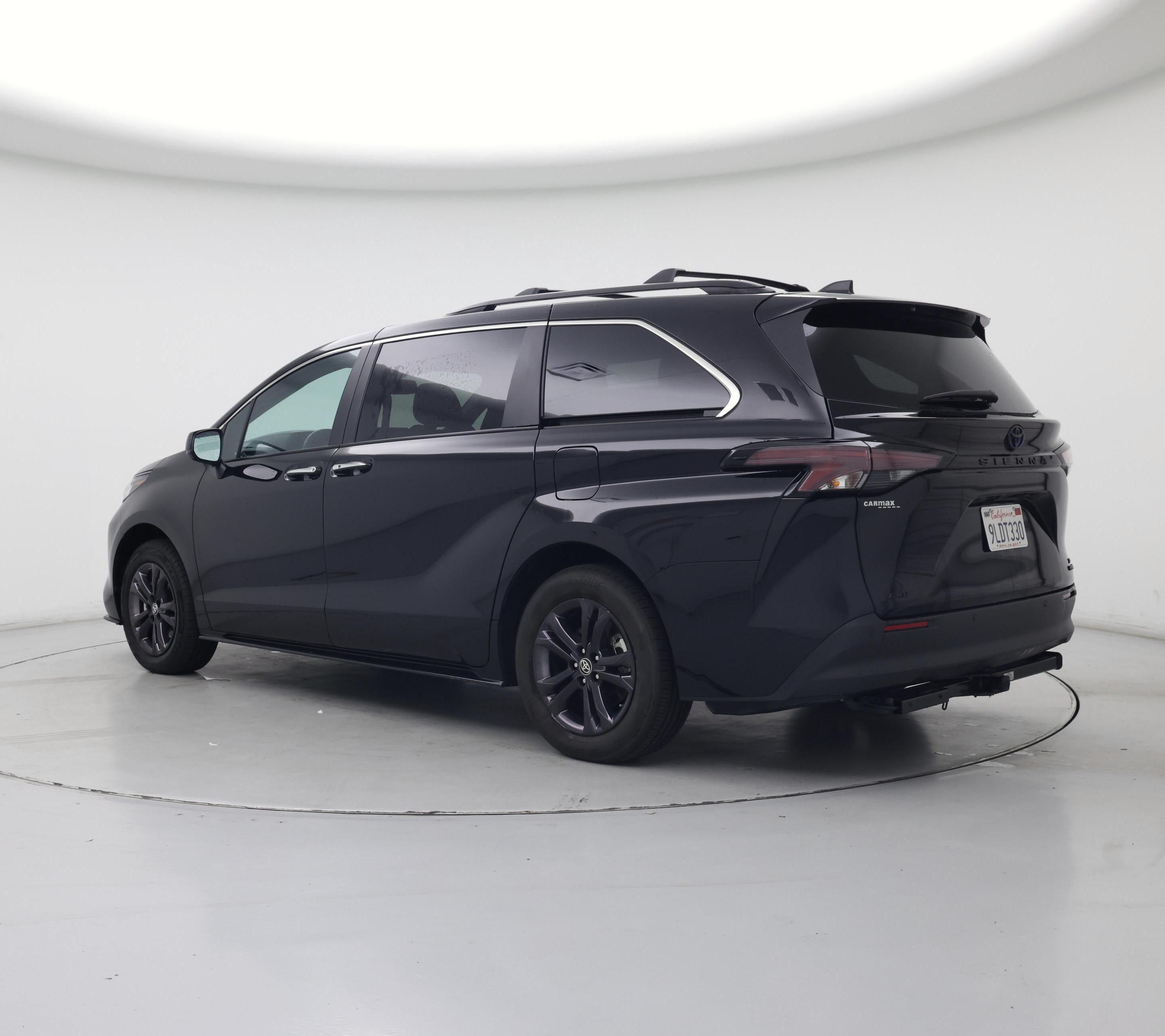 Thumbnail: 2024 Toyota Sienna - 2
