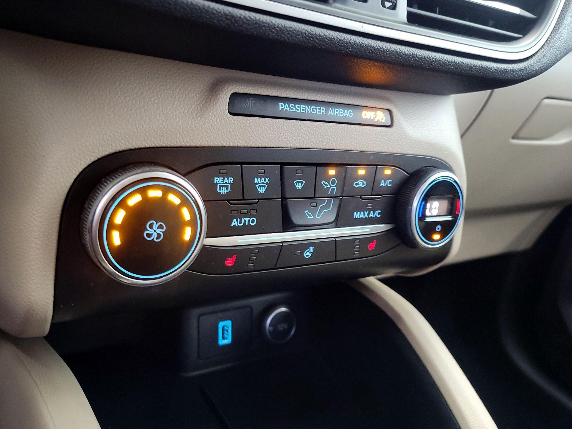 Thumbnail: 2020 Ford Escape - 17