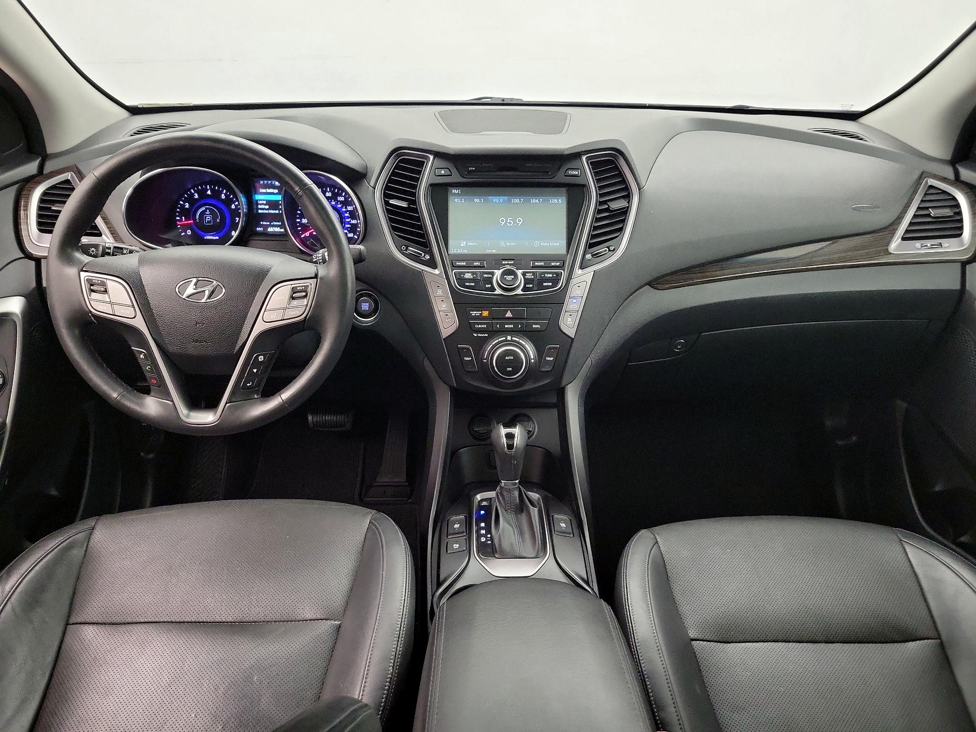 Thumbnail: 2015 Hyundai Santa Fe - 9