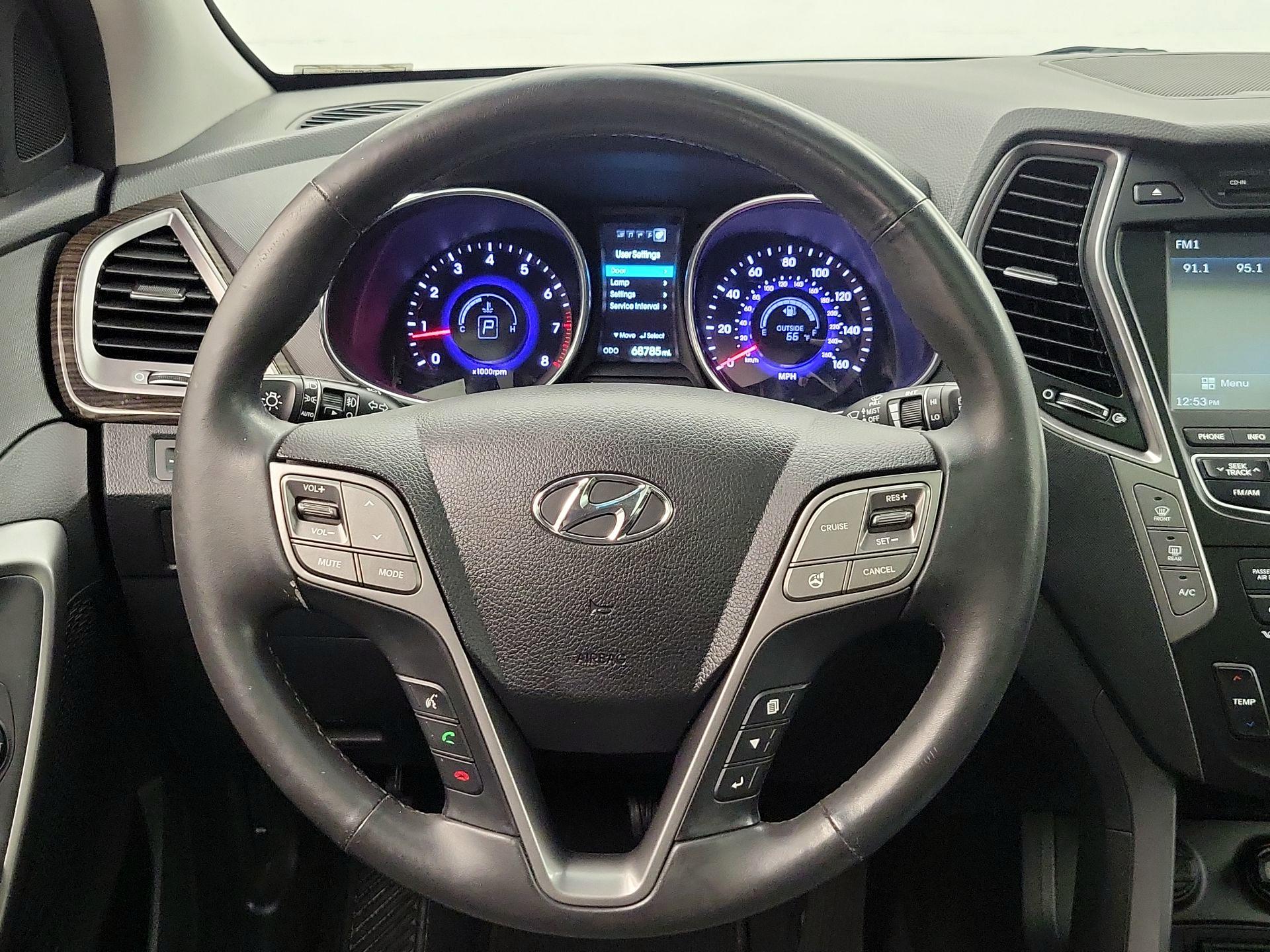 Thumbnail: 2015 Hyundai Santa Fe - 10