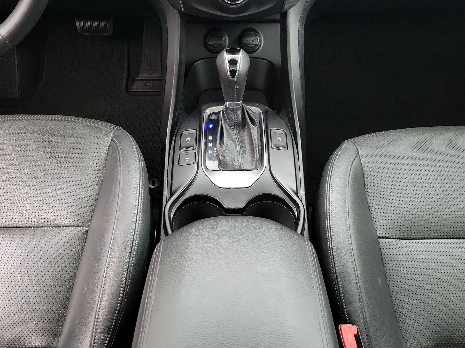 Thumbnail: 2015 Hyundai Santa Fe - 18