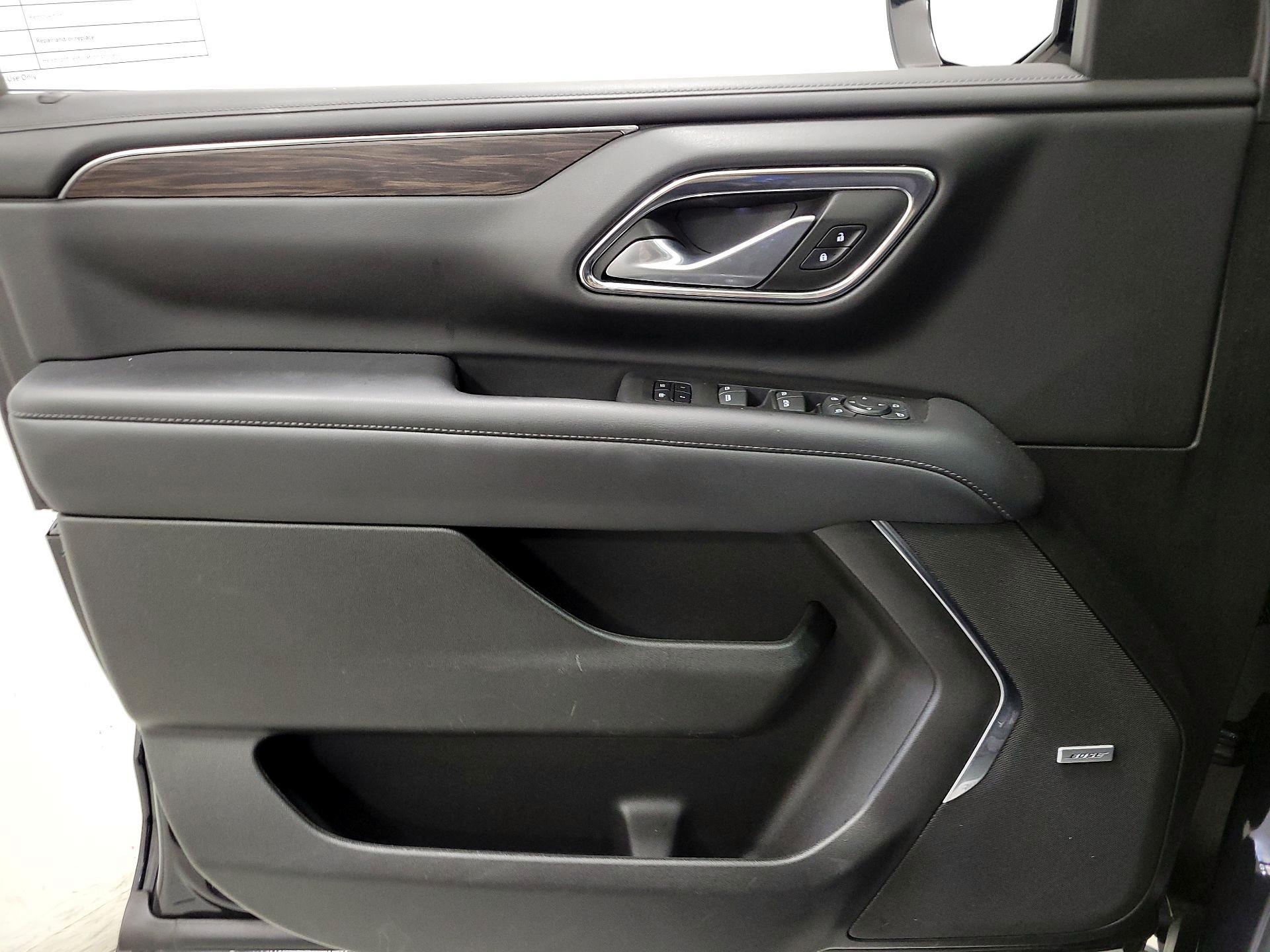 Thumbnail: 2022 Chevrolet Suburban - 12