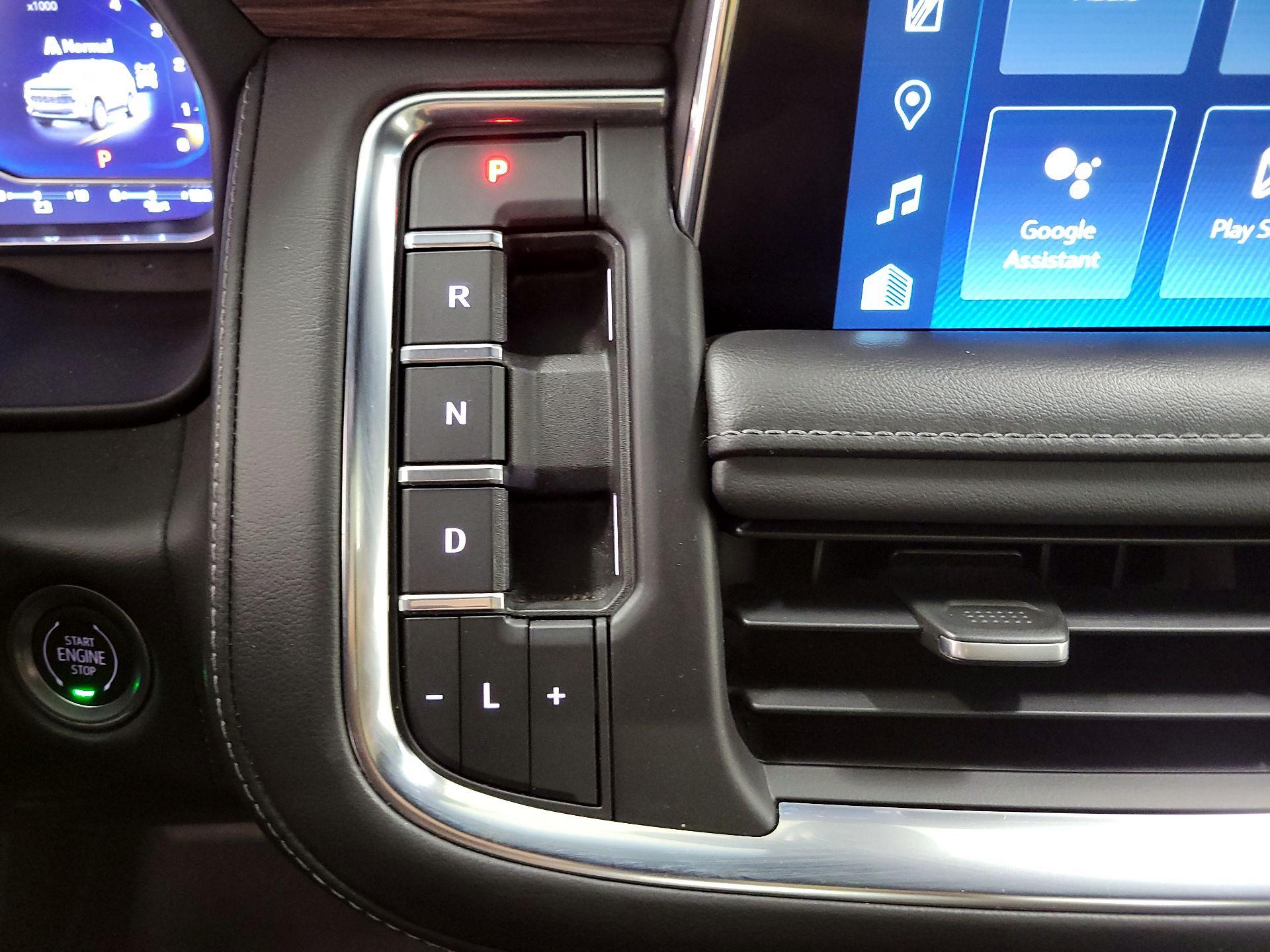 Thumbnail: 2022 Chevrolet Suburban - 17