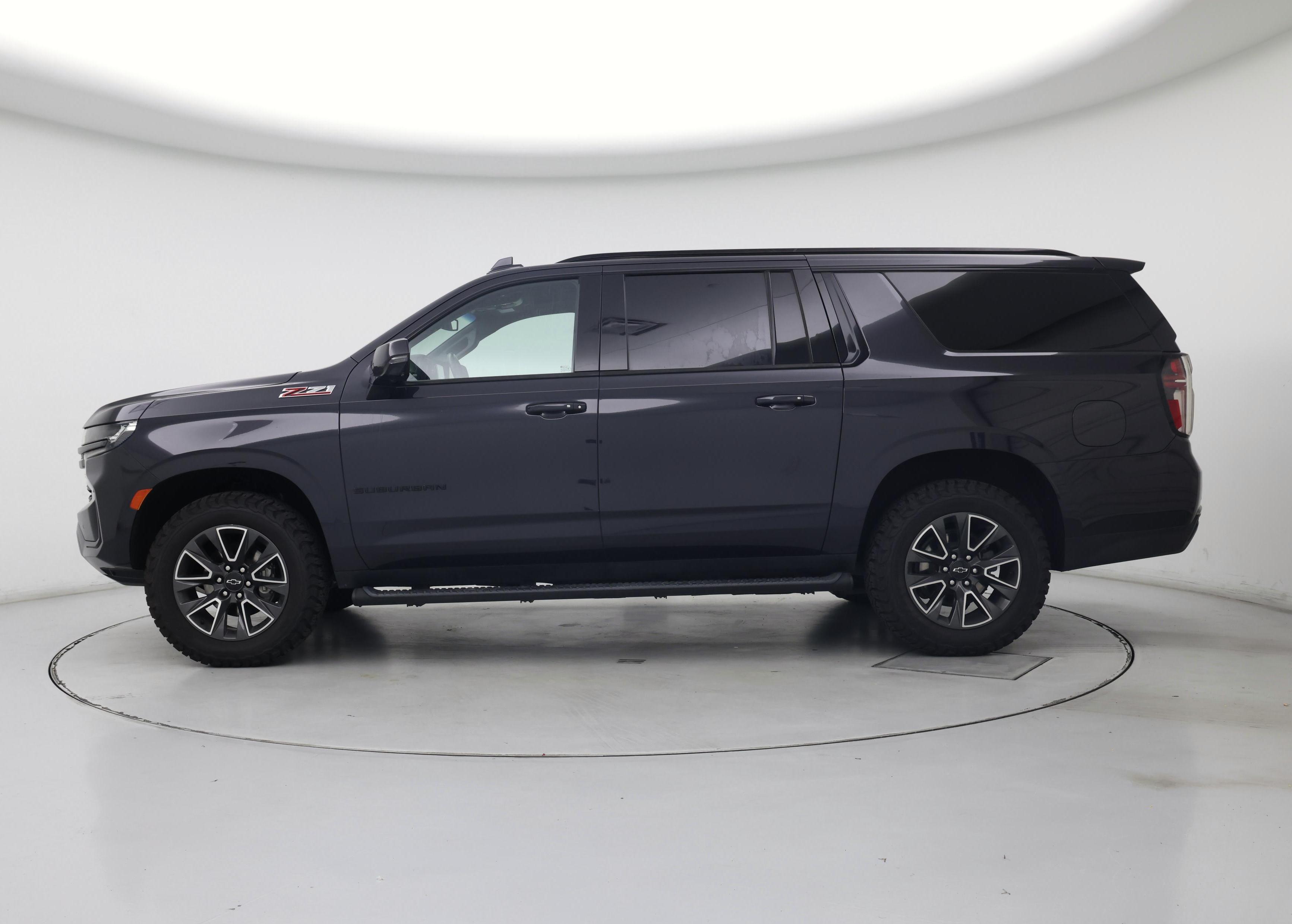 Thumbnail: 2022 Chevrolet Suburban - 3