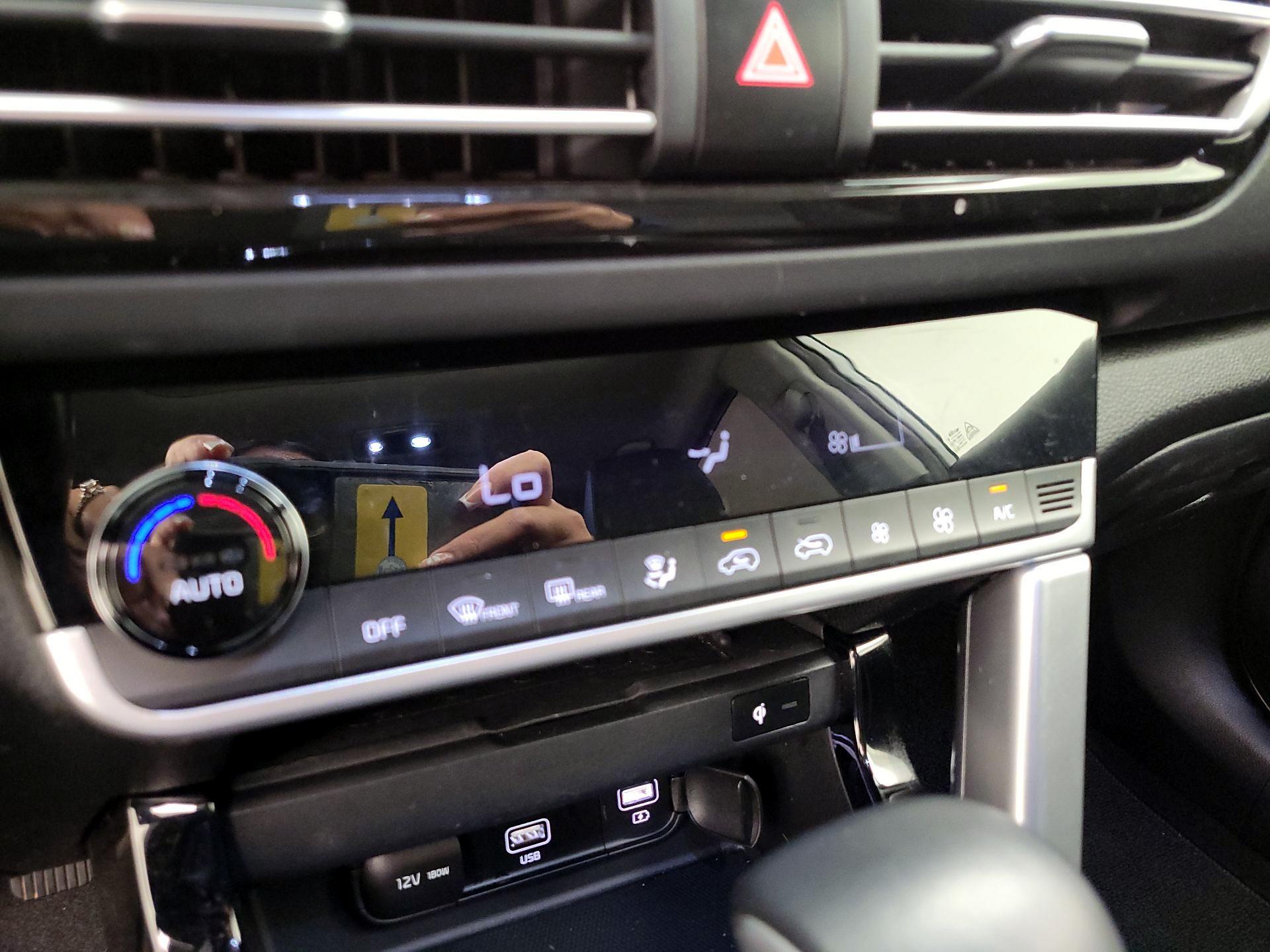 Thumbnail: 2021 Kia Seltos - 16