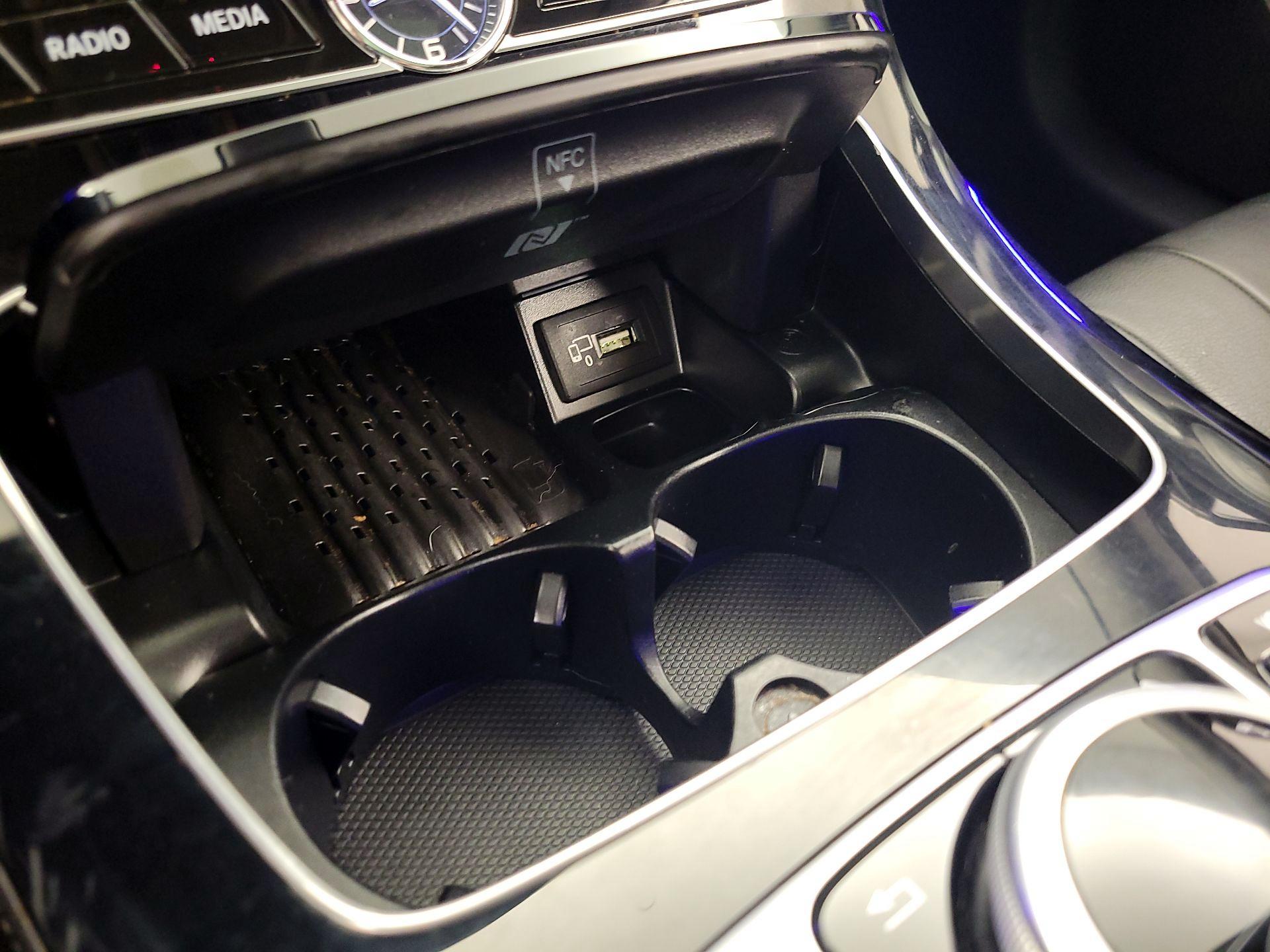 Thumbnail: 2018 Mercedes-Benz E-Class - 18