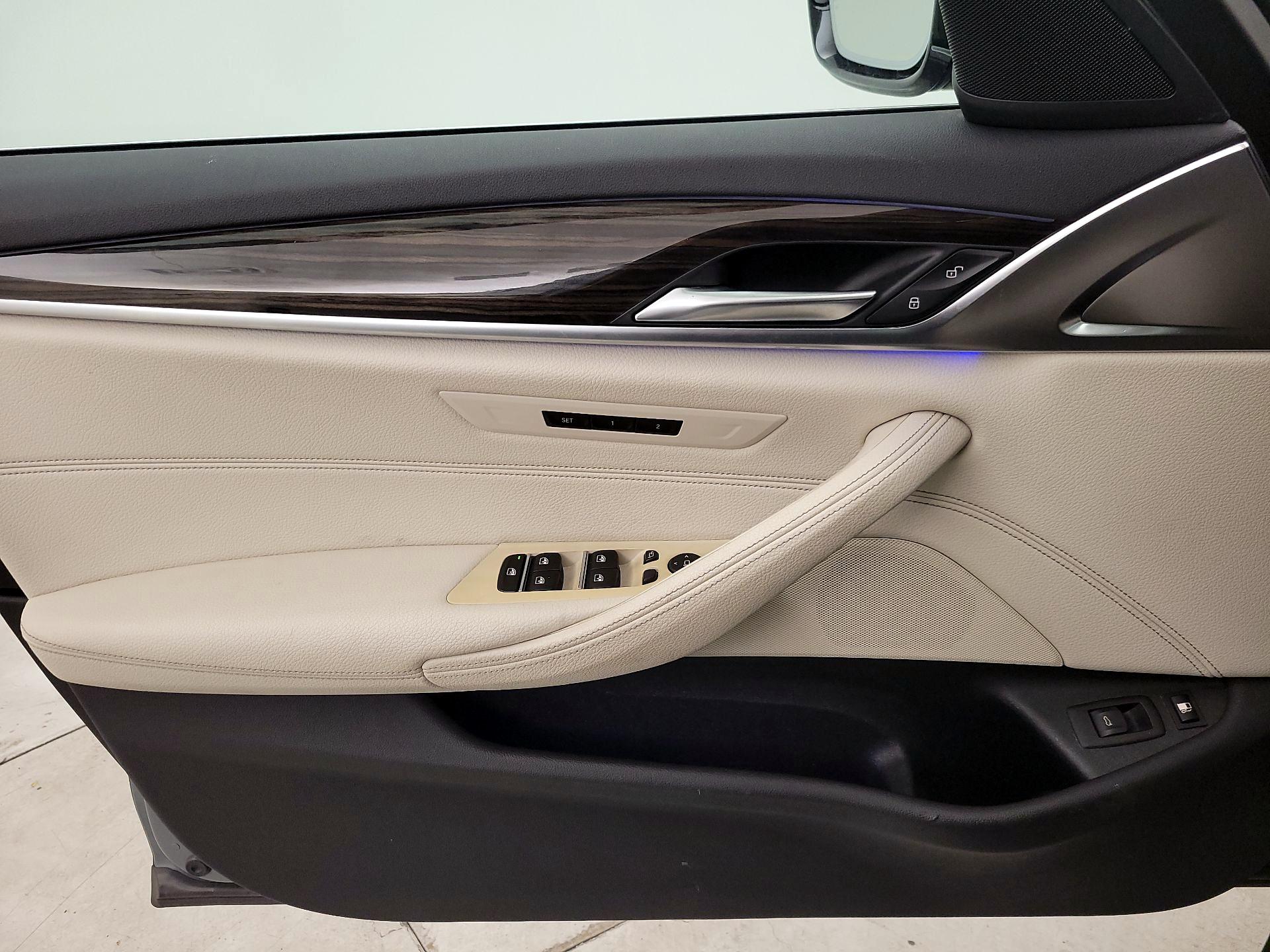 Thumbnail: 2019 BMW 5 Series - 12
