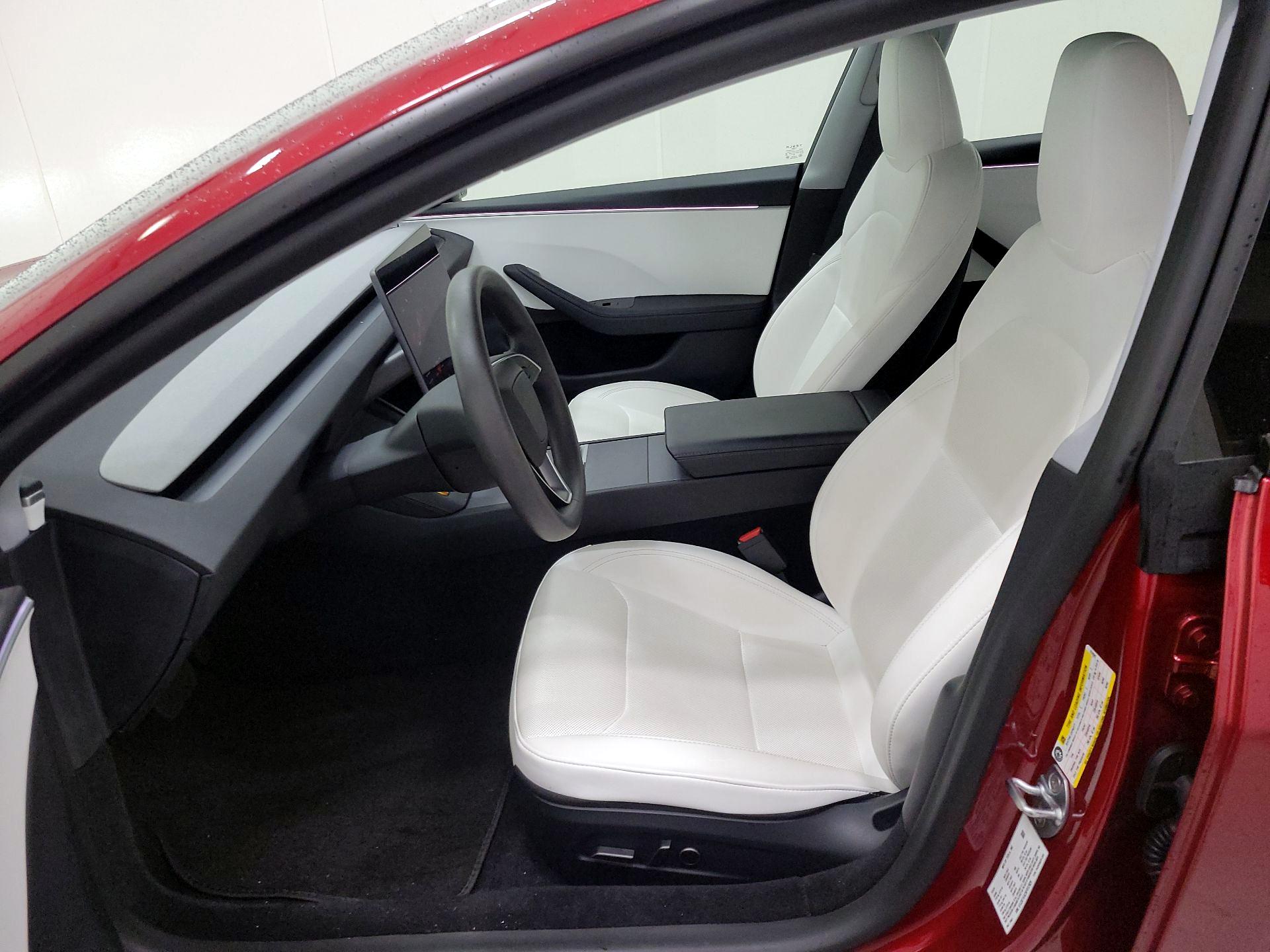 Thumbnail: 2025 Tesla Model 3 - 11