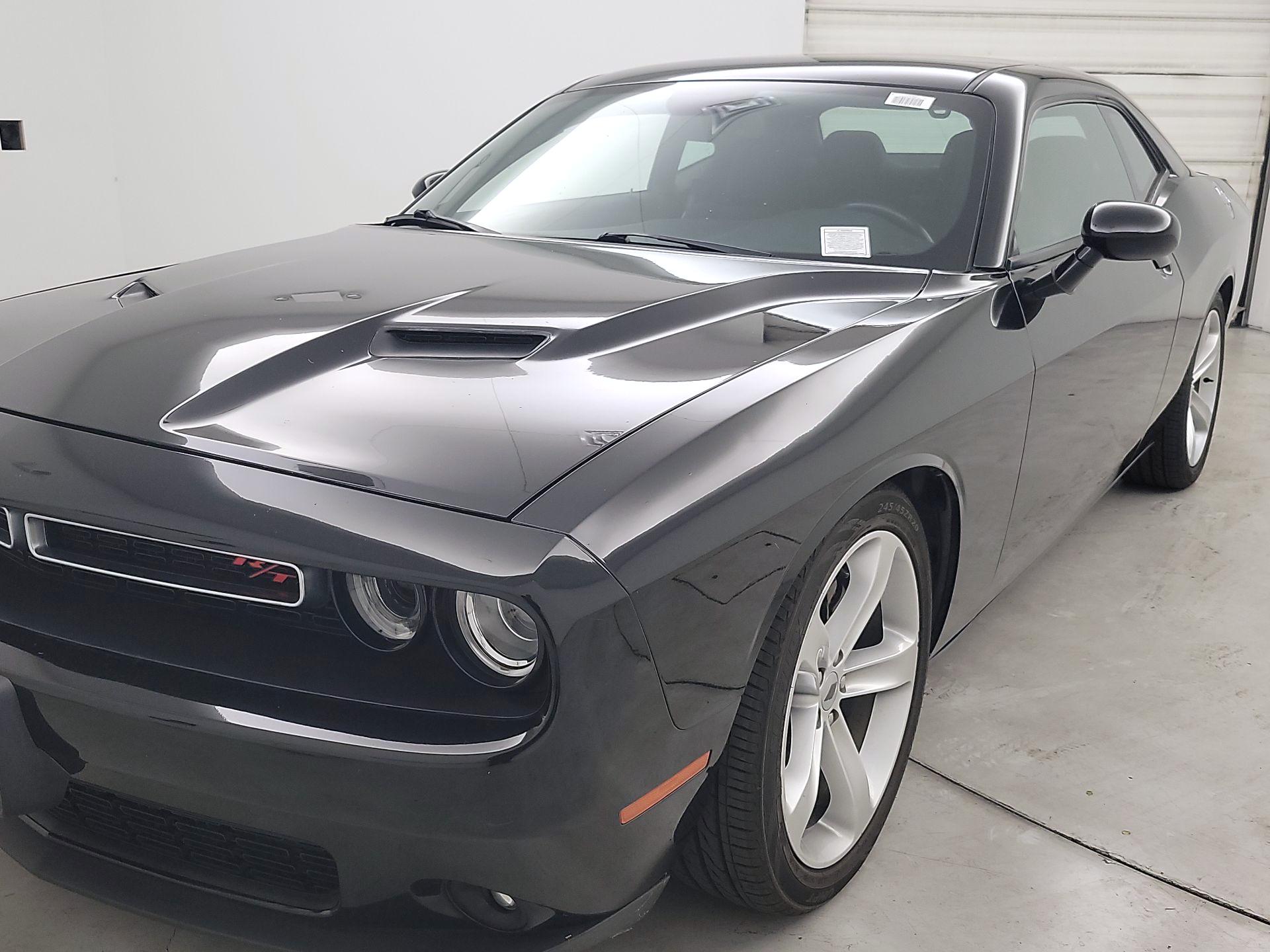 Thumbnail: 2017 Dodge Challenger - 3